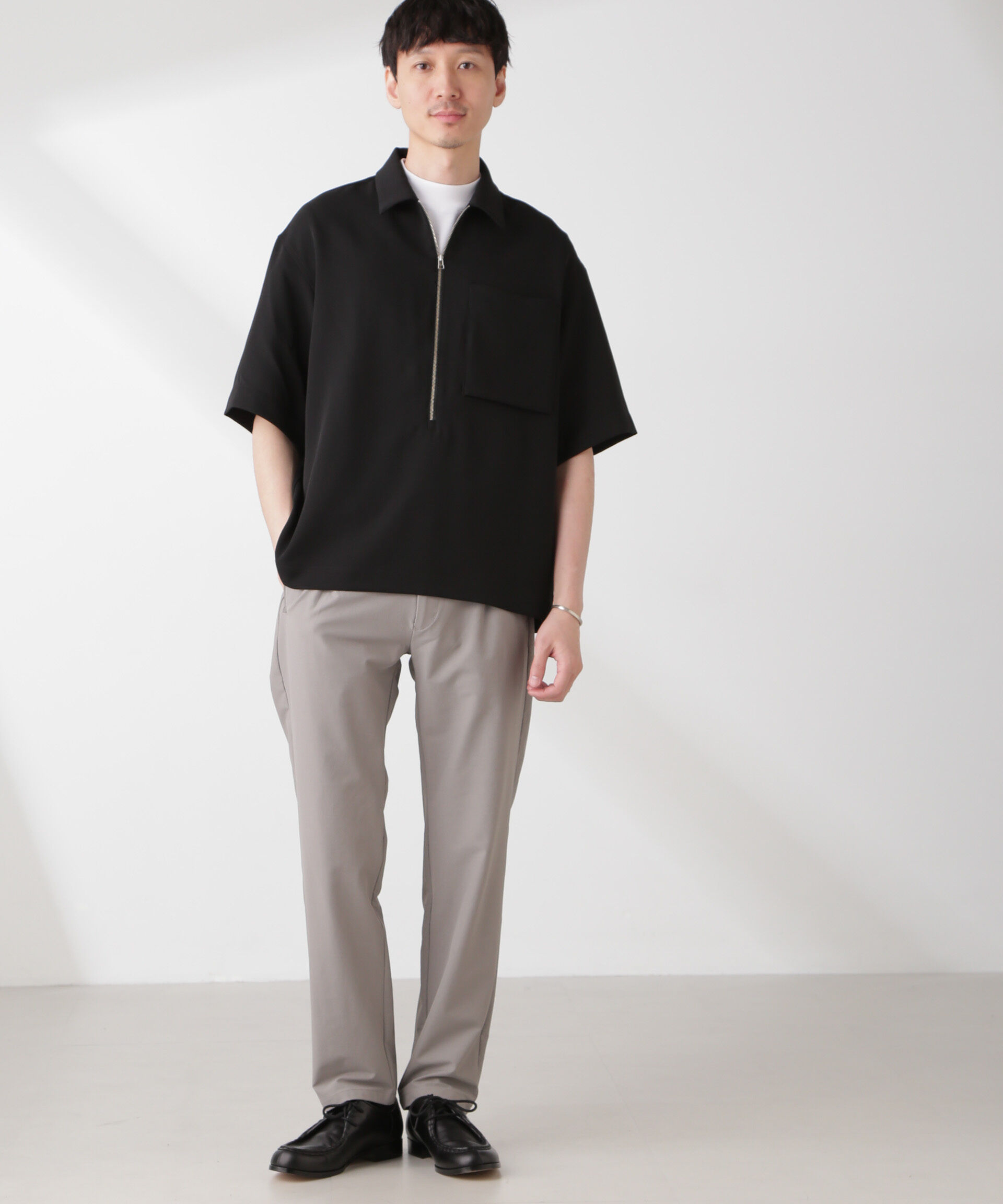 nano･universe「ハイストレッチスポーティーテーパードイージーパンツ」|チノ|