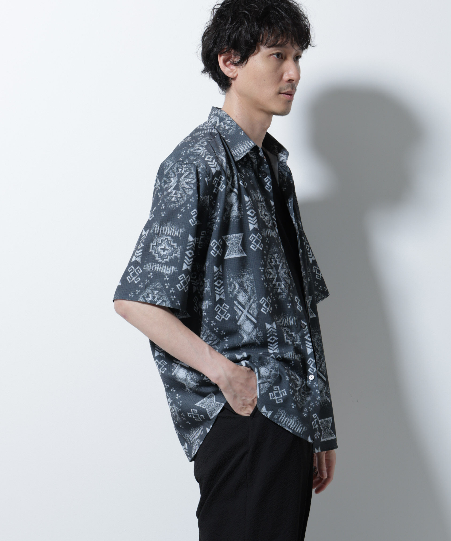 nano･universe「デジタルプリントシャツ 半袖」|シャツ・ブラウス|