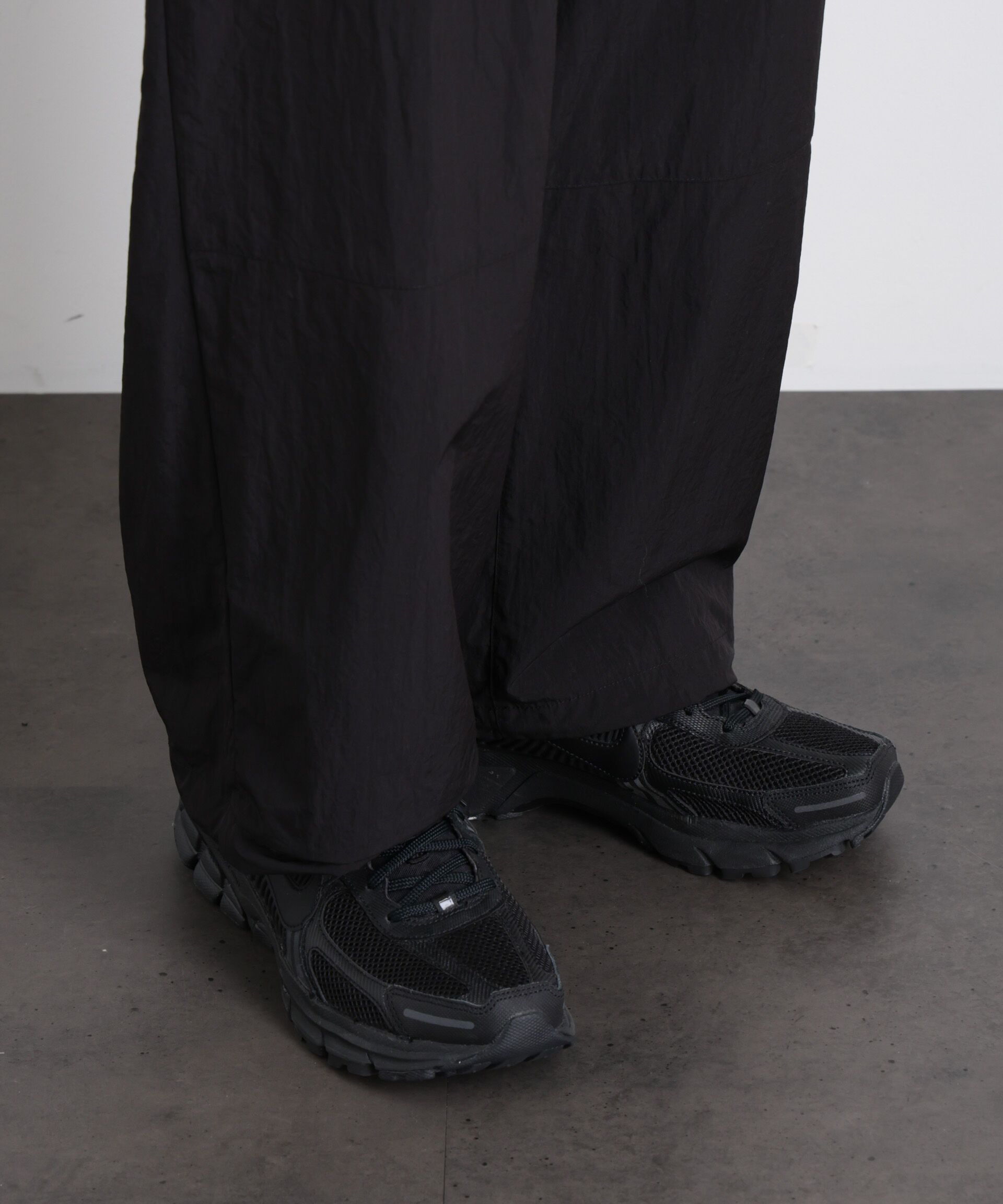 nano･universe「ナイロンリラックスカーゴパンツ」|チノ|