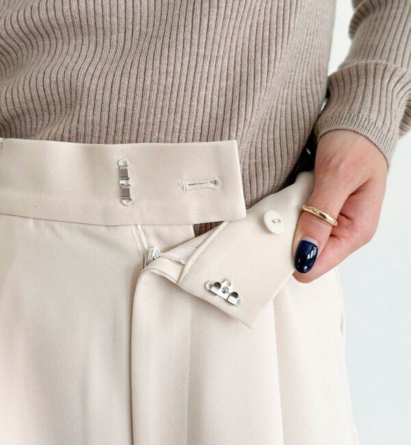 fredy emue「【人気商品の新型】とろみwarmタックスラックス」|スラックス|