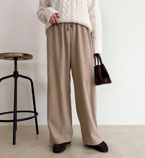fredy emue「シルキーウォームセミワイドイージーパンツ」|チノ|
