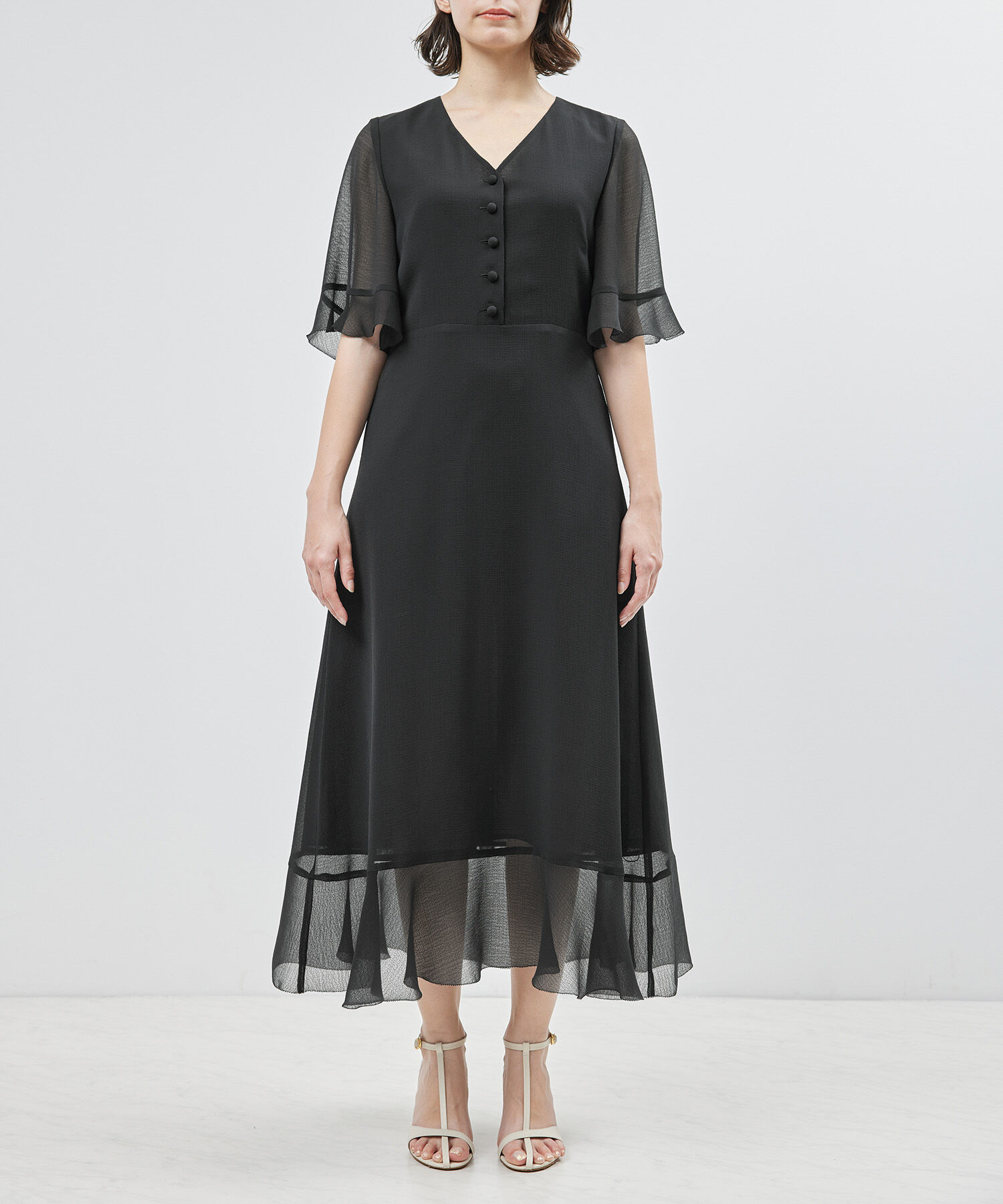 ROPE「フリルヘムVネックワンピース」|ワンピース|