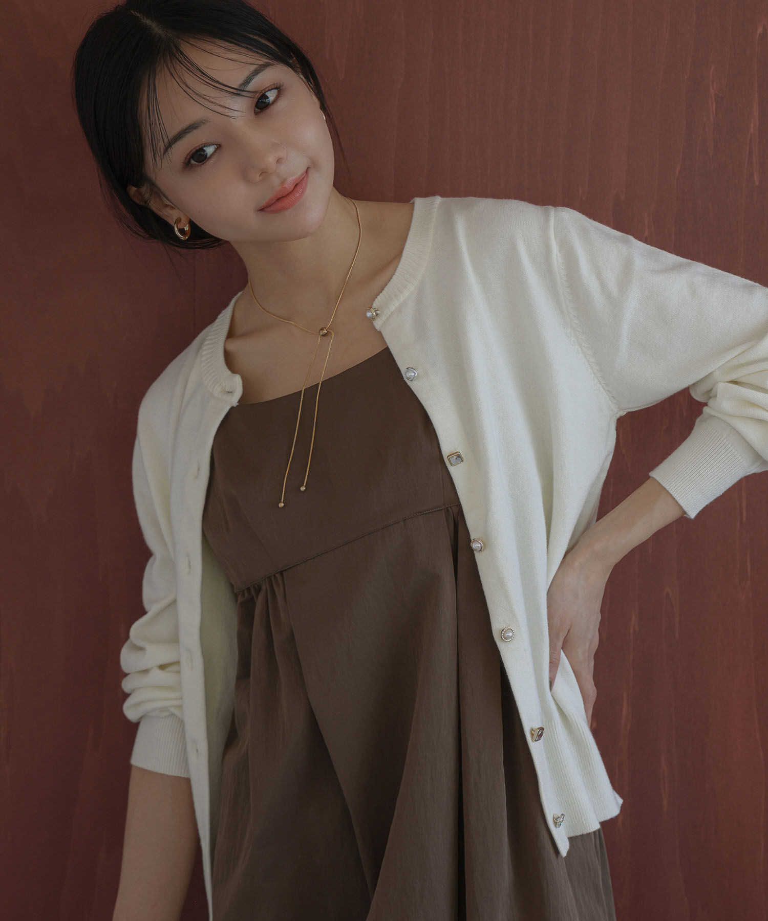 VIS「【洗える・吸湿発熱・静電防止】色々釦クルーネックカーディガン【ECO THERMO WALKER(R)】」|カーディガン|