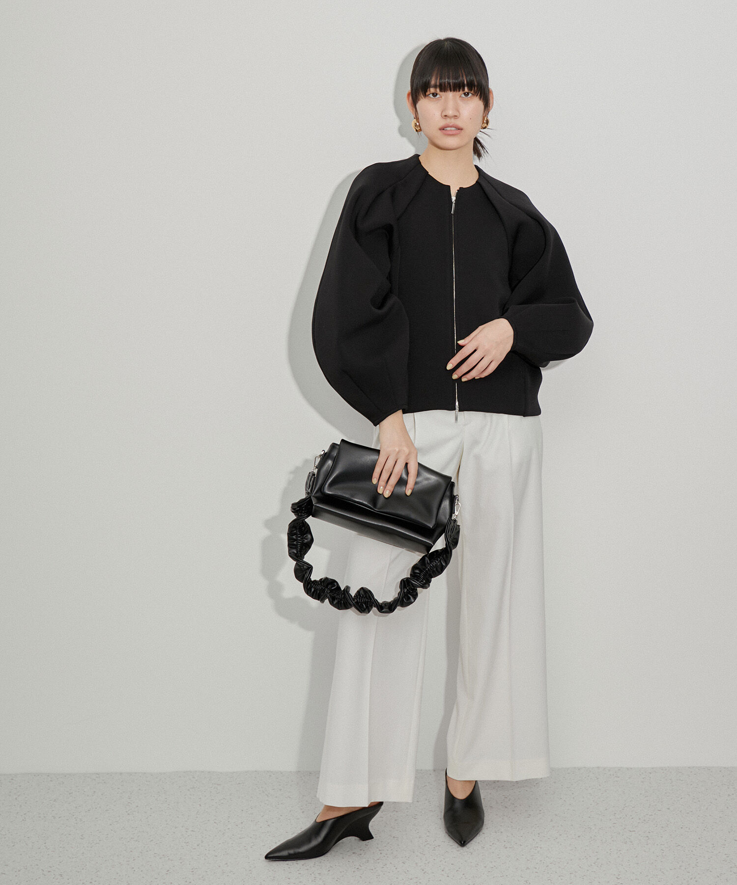 ADAM ET ROPE'「【環境配慮】ビンテージサテンサイドタックパンツ」|その他|