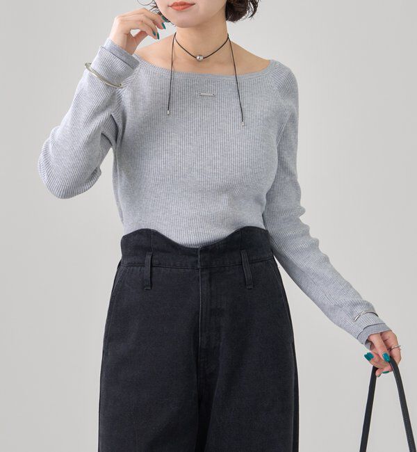  「プレート付きクルーリブニット」|ニット・セーター|