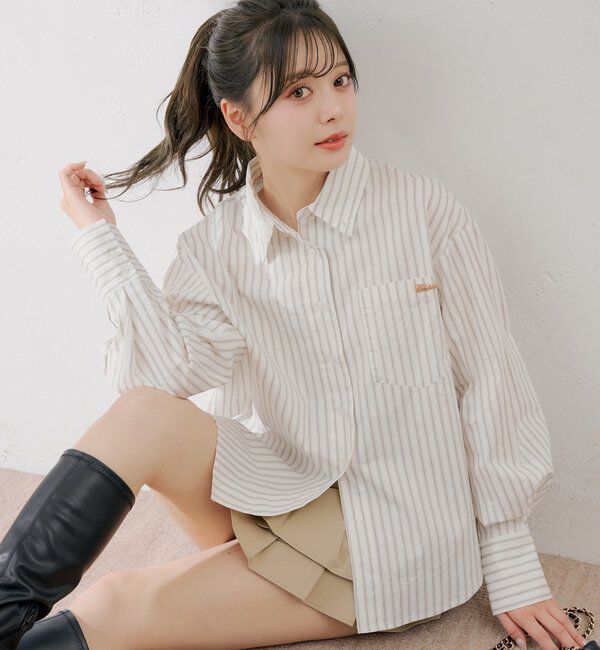  「ブローチ付きストライプルーズシャツ」|シャツ・ブラウス|ベージュ