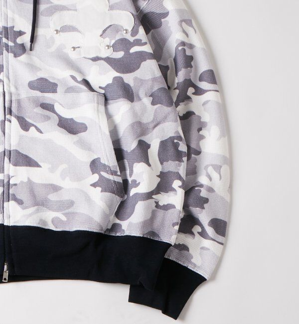  「【UNISEX】KOOKY'Nカモ柄ワッフルユリ紋章スタッズジップパーカー」|パーカー|