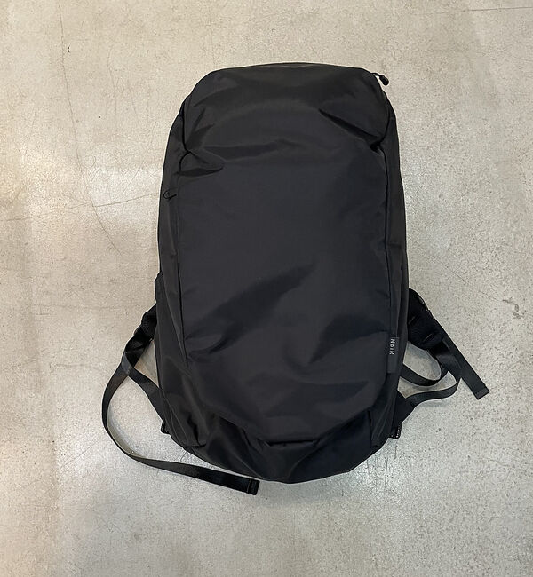 ABAHOUSE「【NoiR / ノアール】撥水加工 PC対応 ビジネス対応 リュック レインカバ」|リュック|