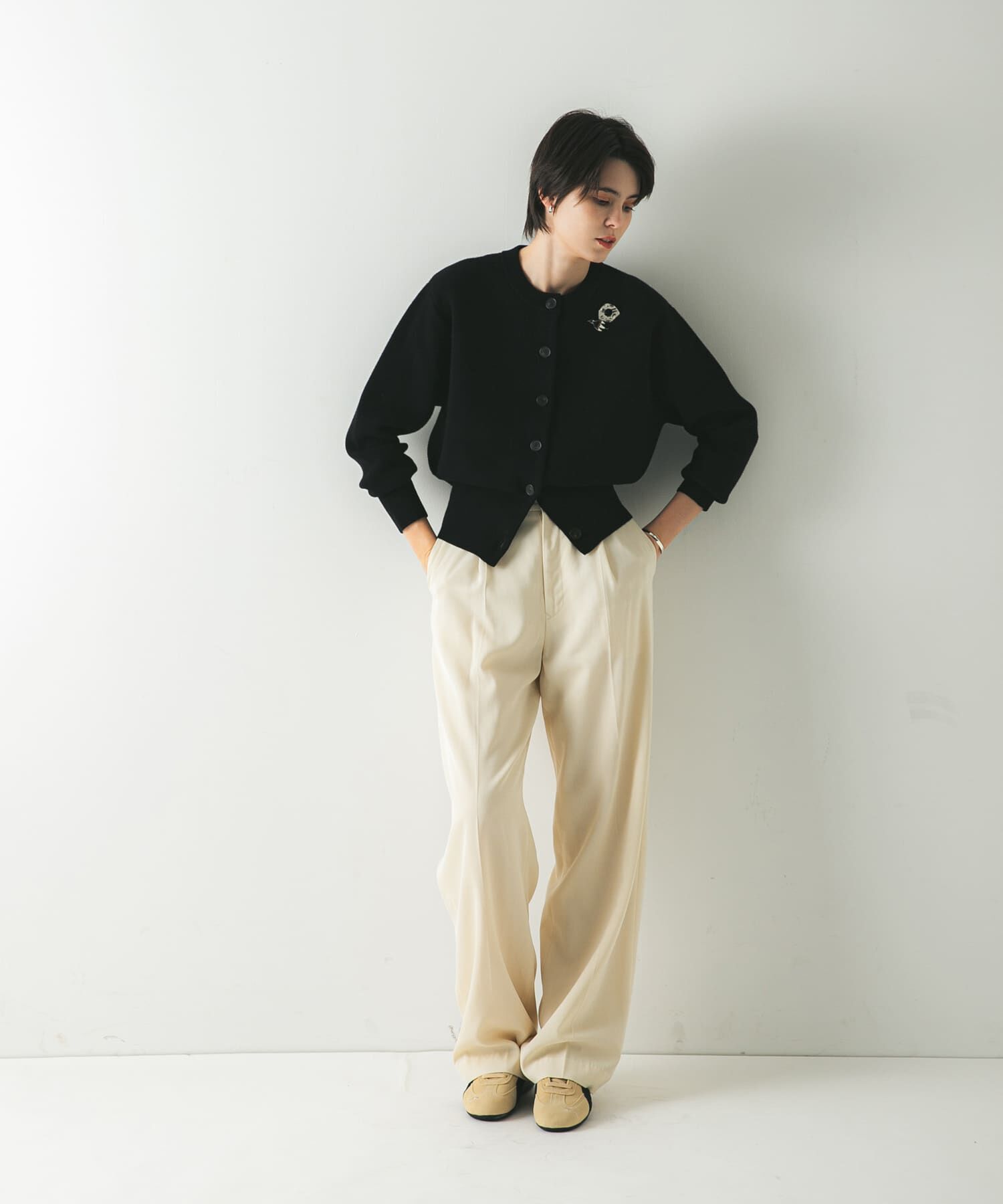 URBAN RESEARCH「ウールカシミヤショルダーパッドカーディガン」|カーディガン|