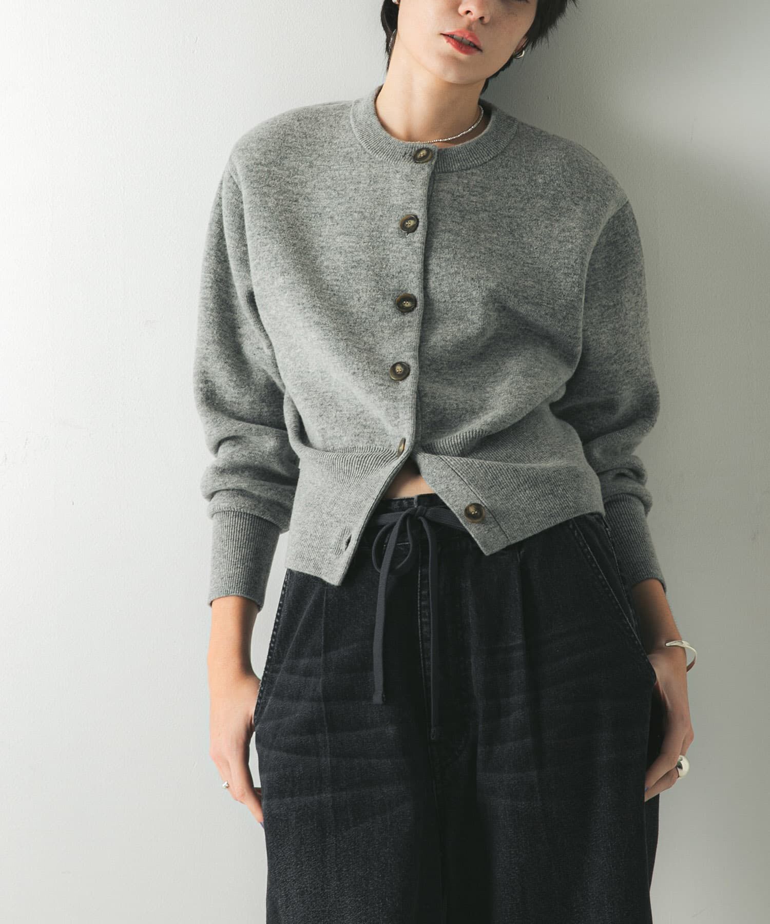 URBAN RESEARCH「ウールカシミヤショルダーパッドカーディガン」|カーディガン|