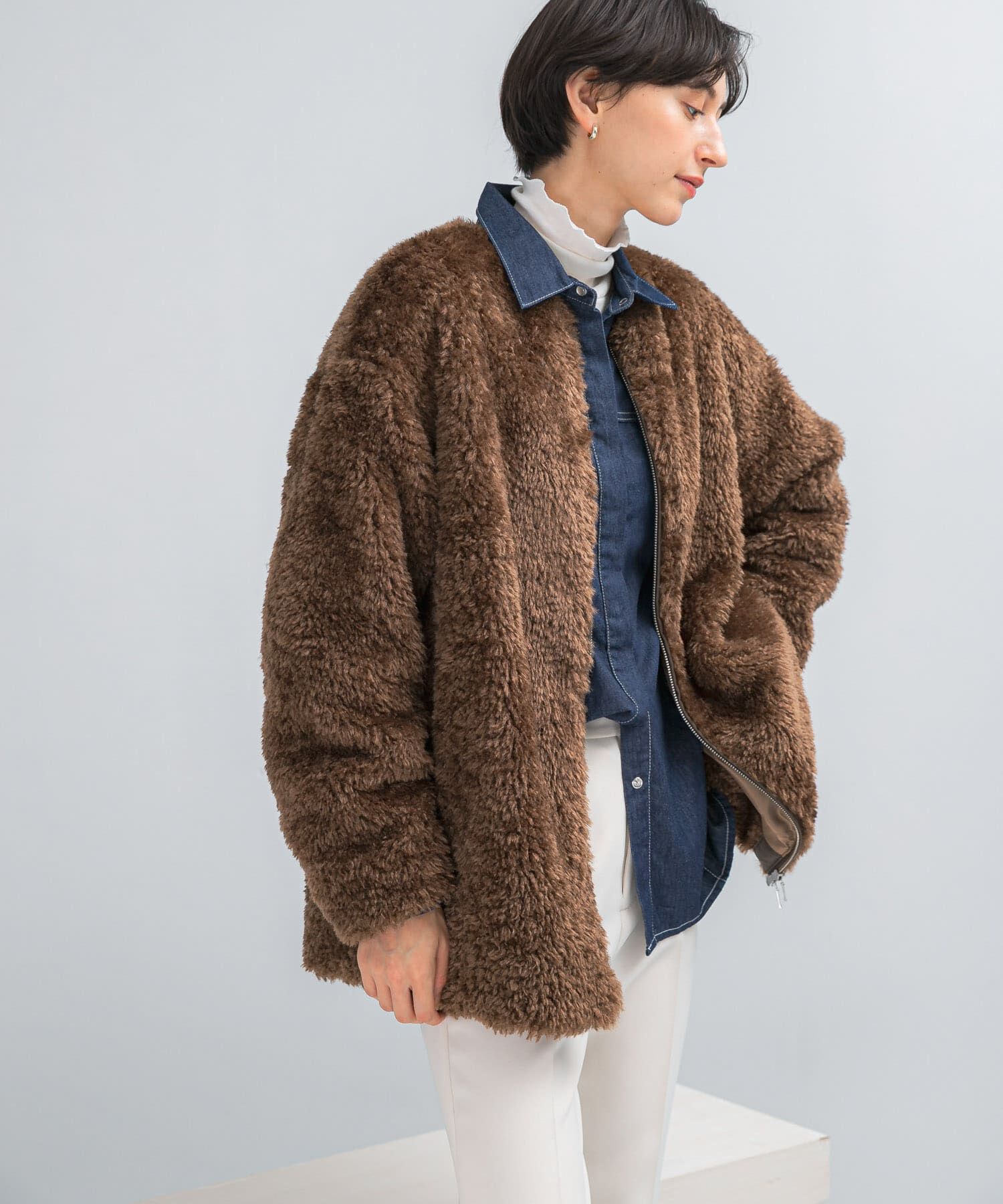 URBAN RESEARCH ROSSO「『WEB/一部店舗限定』ノーカラーファーボアZIPブルゾン」|ノーカラージャケット|