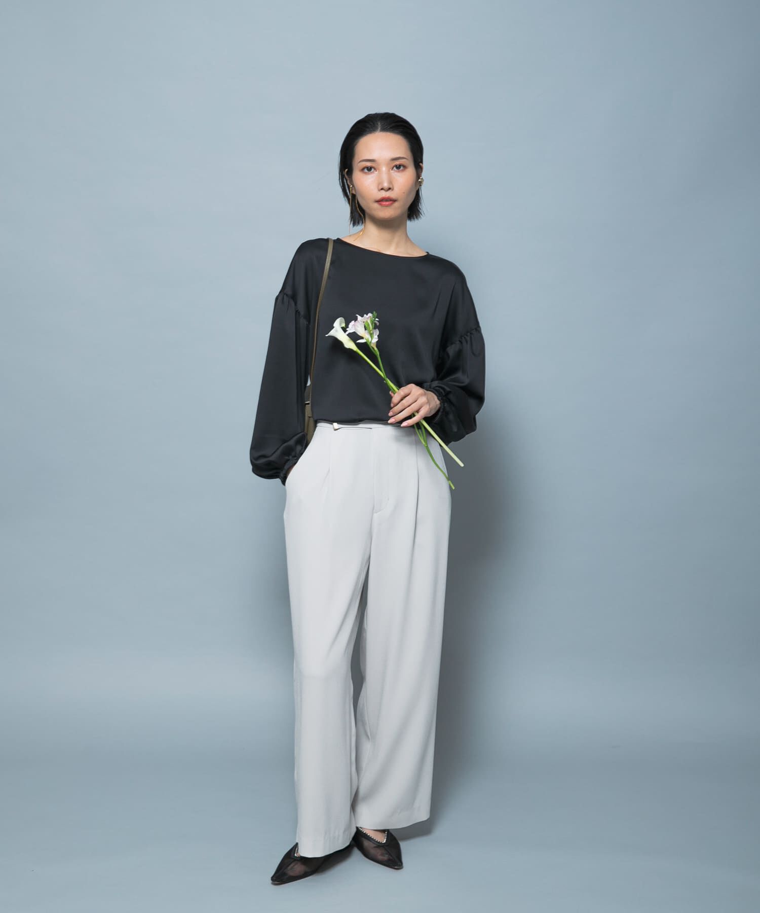 URBAN RESEARCH ROSSO「ハンマーサテンギャザーブラウス」|シャツ・ブラウス|