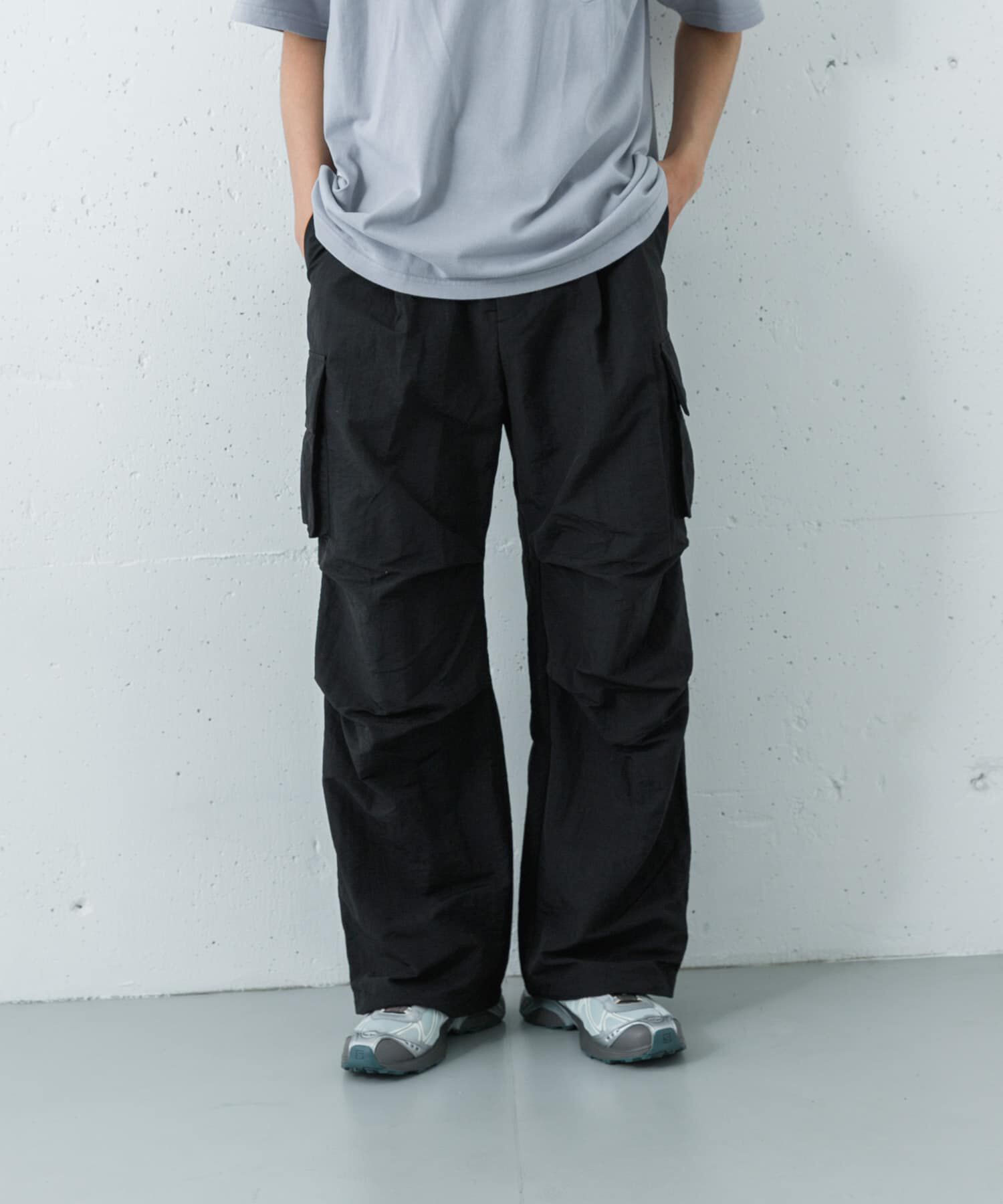 URBAN RESEARCH「URBAN RESEARCH iD　TASLAN NYLON OVER PANTS」|その他|ブラック