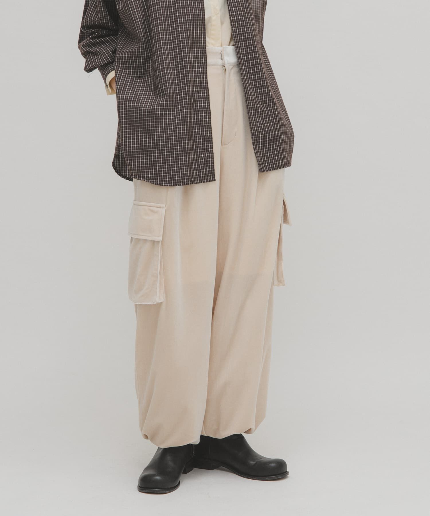  「ベロアカーゴパンツ」|その他|