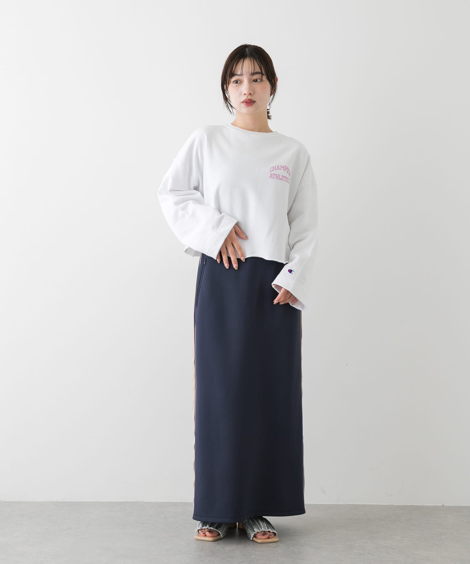 SENSE OF PLACE by URBAN RESEARCH「『別注』Champion&times;SENSE OF PLACE　カットオフスウェット」|スウェット・ジャージ|