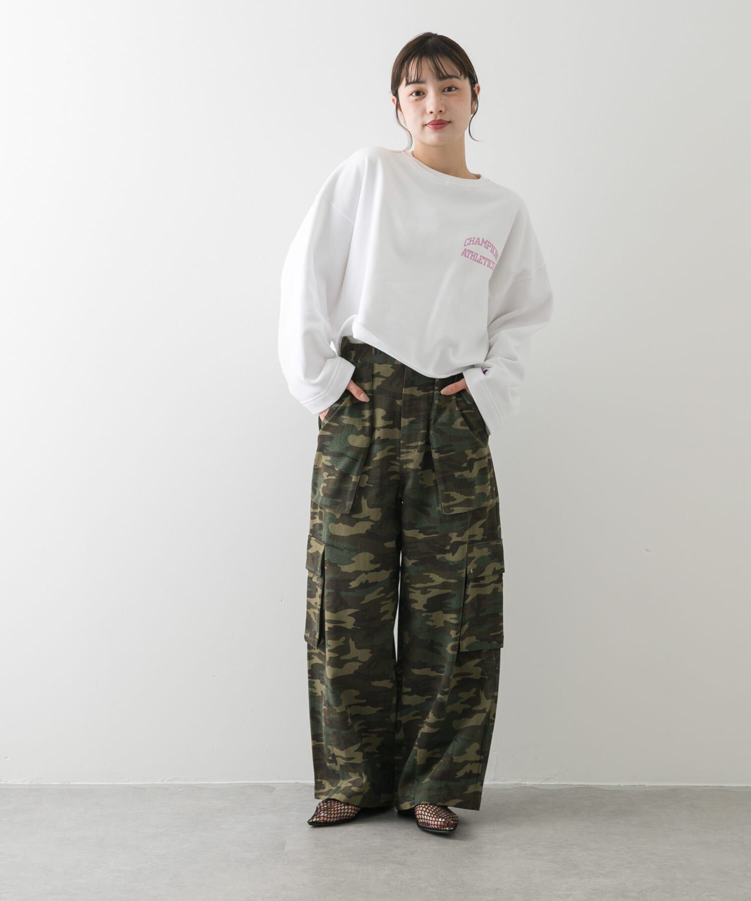 SENSE OF PLACE by URBAN RESEARCH「『別注』Champion&times;SENSE OF PLACE　カットオフスウェット」|スウェット・ジャージ|