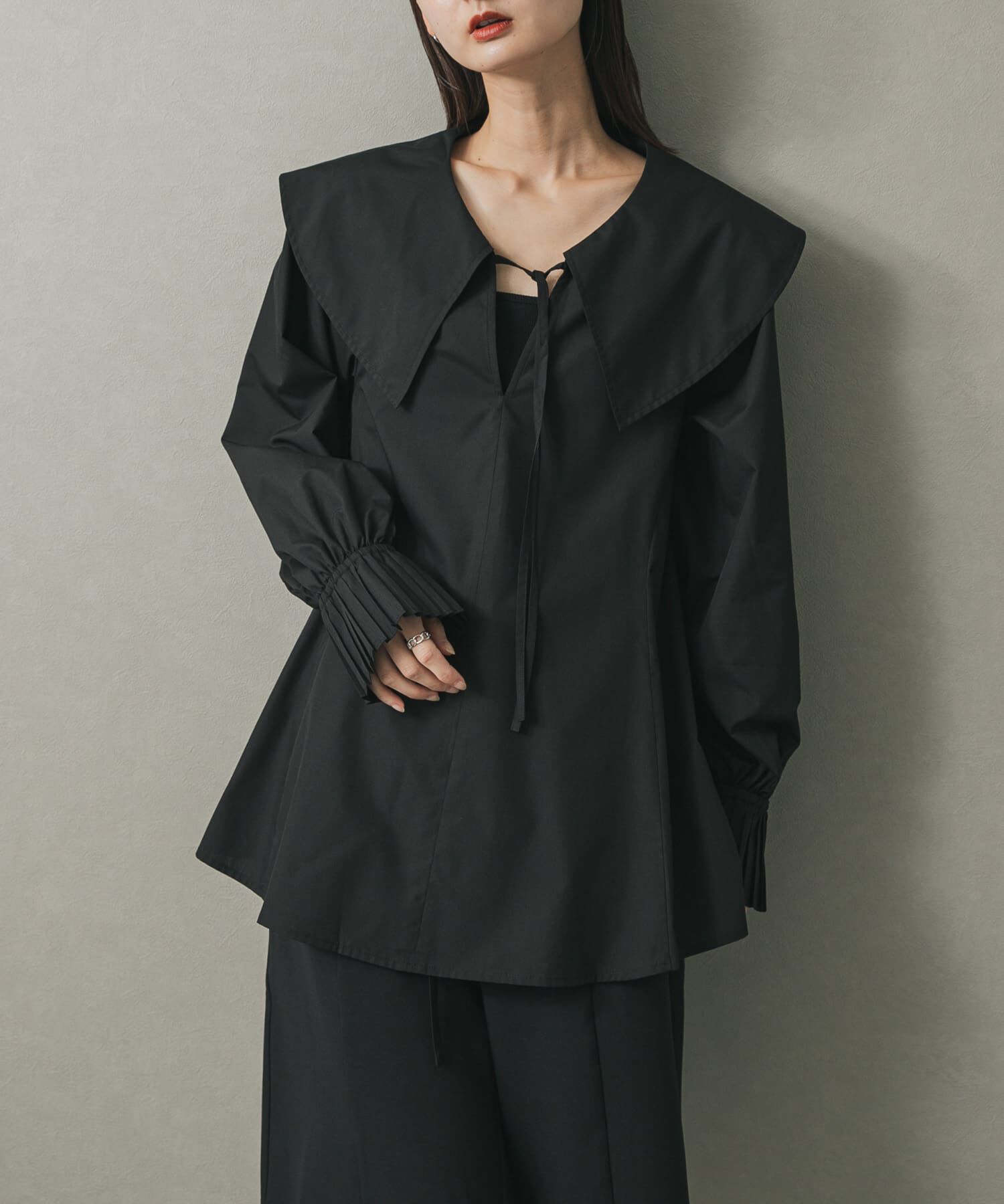 SENSE OF PLACE by URBAN RESEARCH「ビッグカラーカフスプリーツブラウス」|シャツ・ブラウス|ブラック