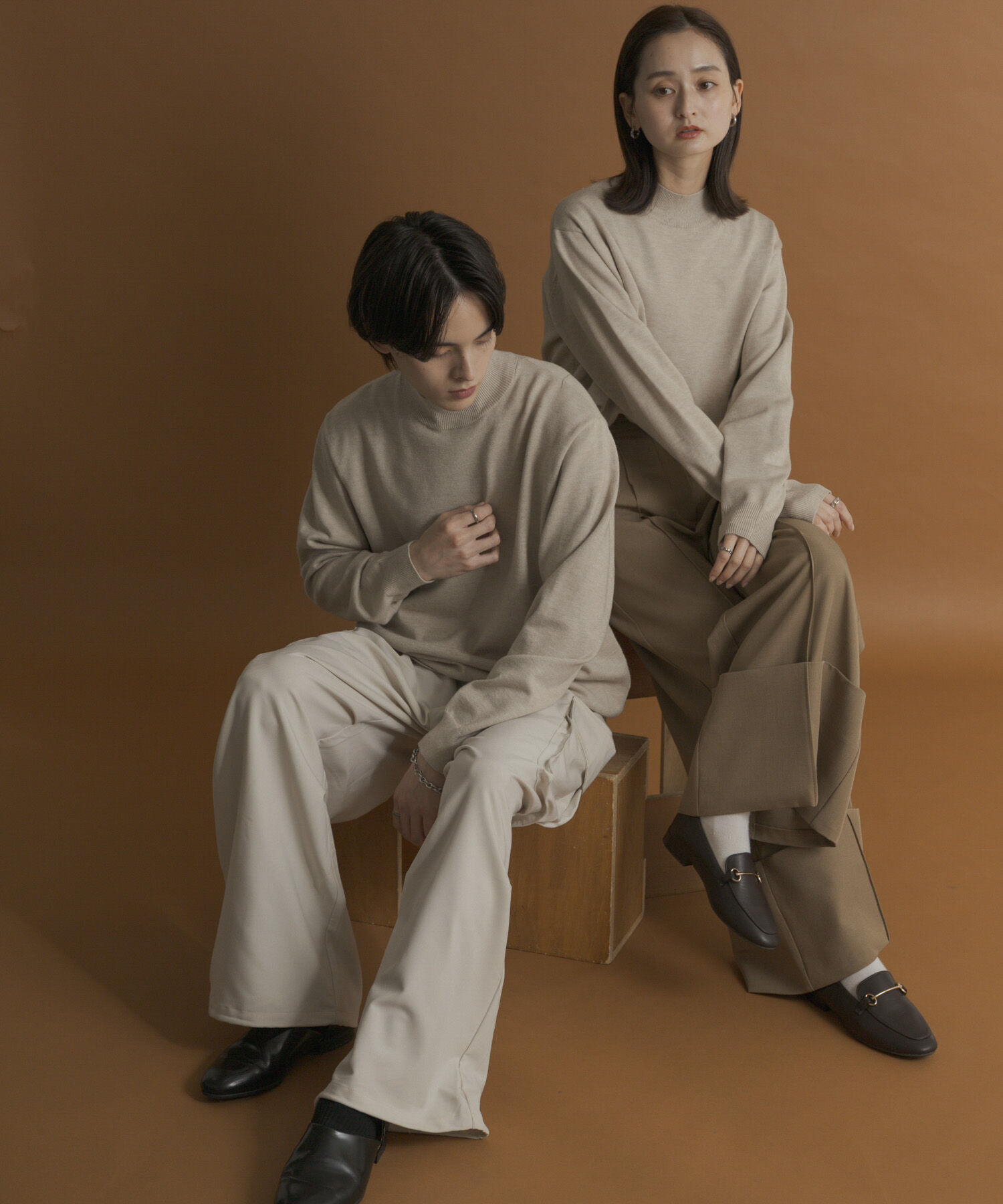 SENSE OF PLACE by URBAN RESEARCH「『一部WEB限定カラー』『洗濯可/毛玉防止』ストレッチモックネックニット」|ニット・セーター|