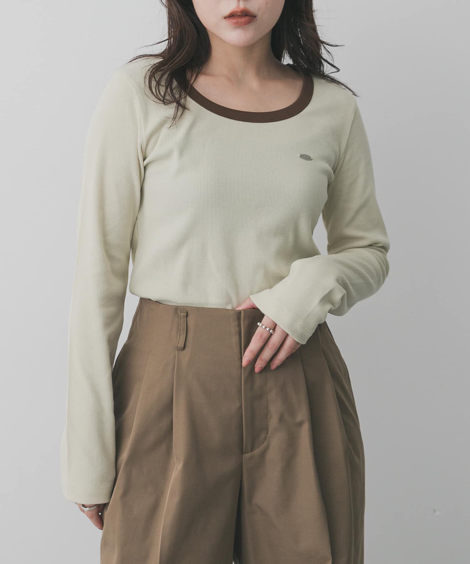SENSE OF PLACE by URBAN RESEARCH「ラウンドネックリブTシャツ」|Tシャツ・カットソー|ベージュ