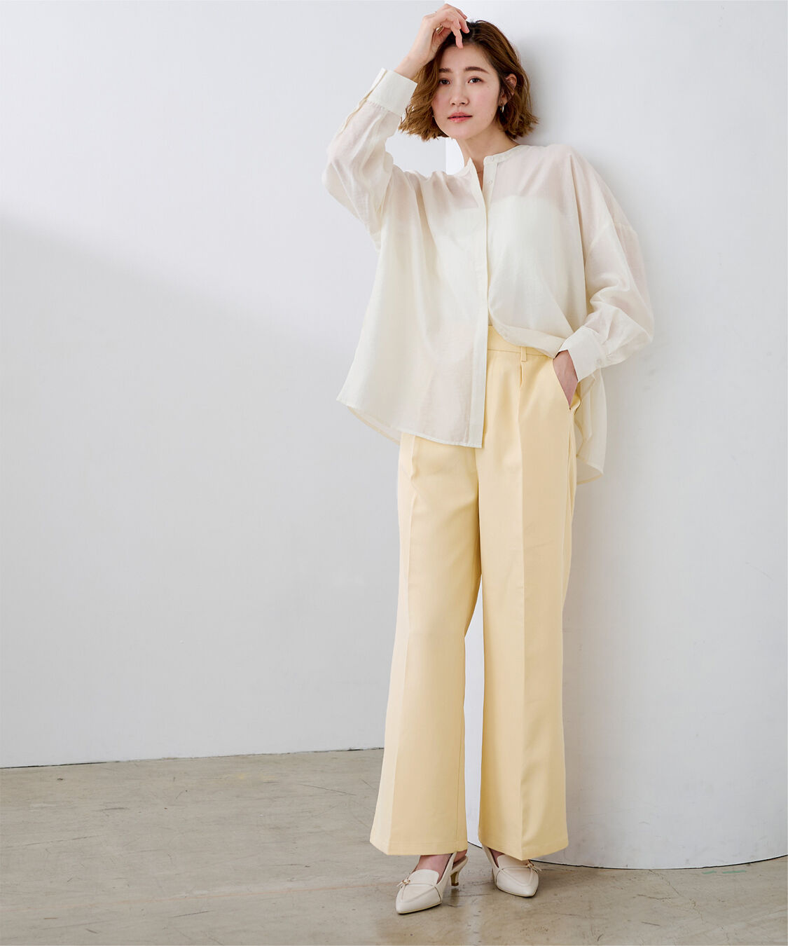 ur's「ワンタックカラーワイドパンツ」|スラックス|