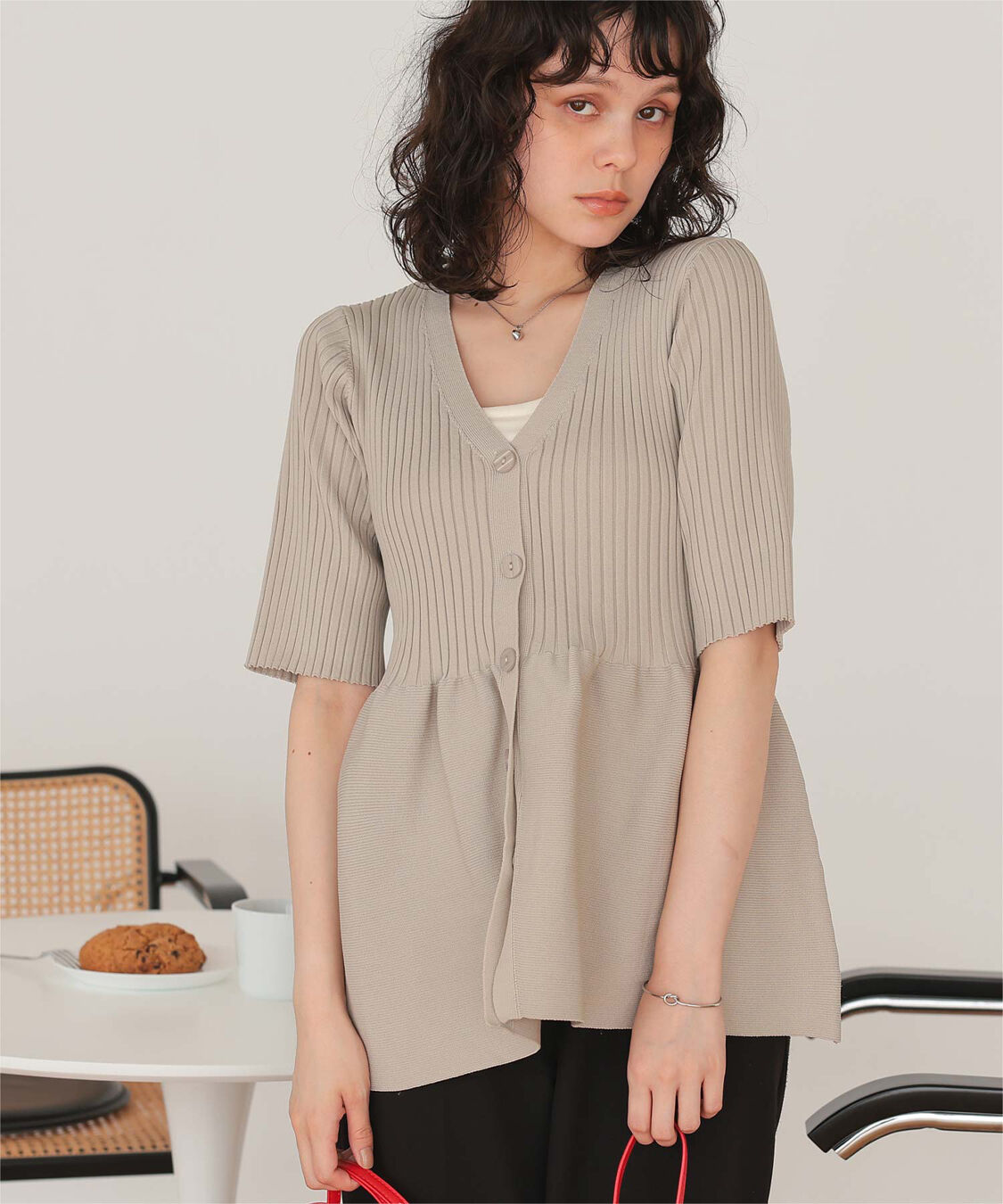 titivate「前後2wayハーフスリーブペプラムニットトップス」|ニット・セーター|グレージュ