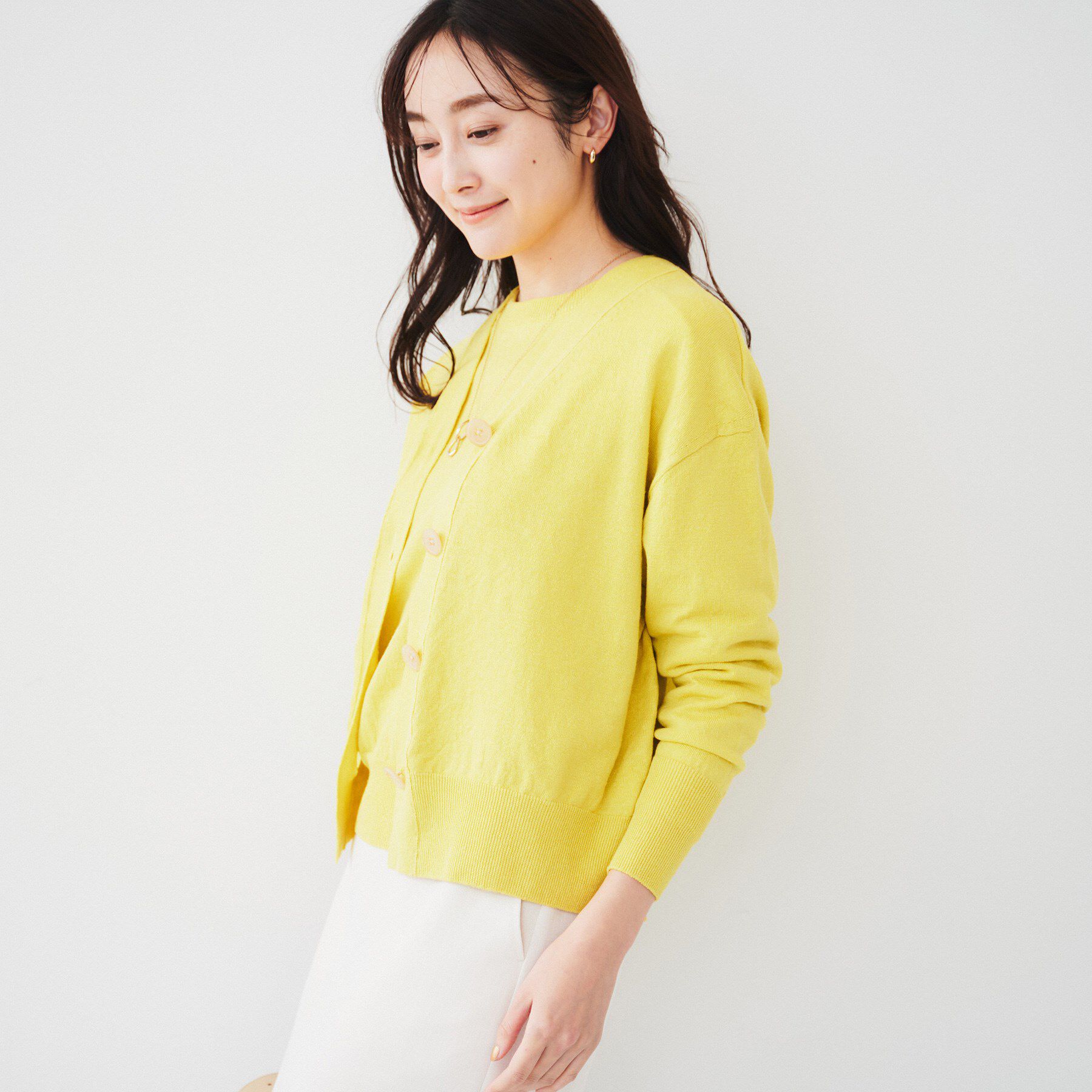 UNTITLED「【アンサンブル可能/手洗い可】リネン混ベーシックカーディガン」|カーディガン|