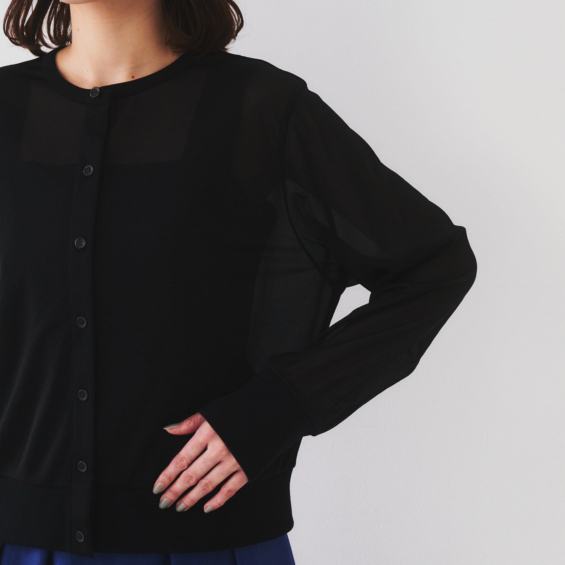 UNTITLED「【洗える/ストレッチ性/短丈】クルーネックシアーカーディガン」|カーディガン|