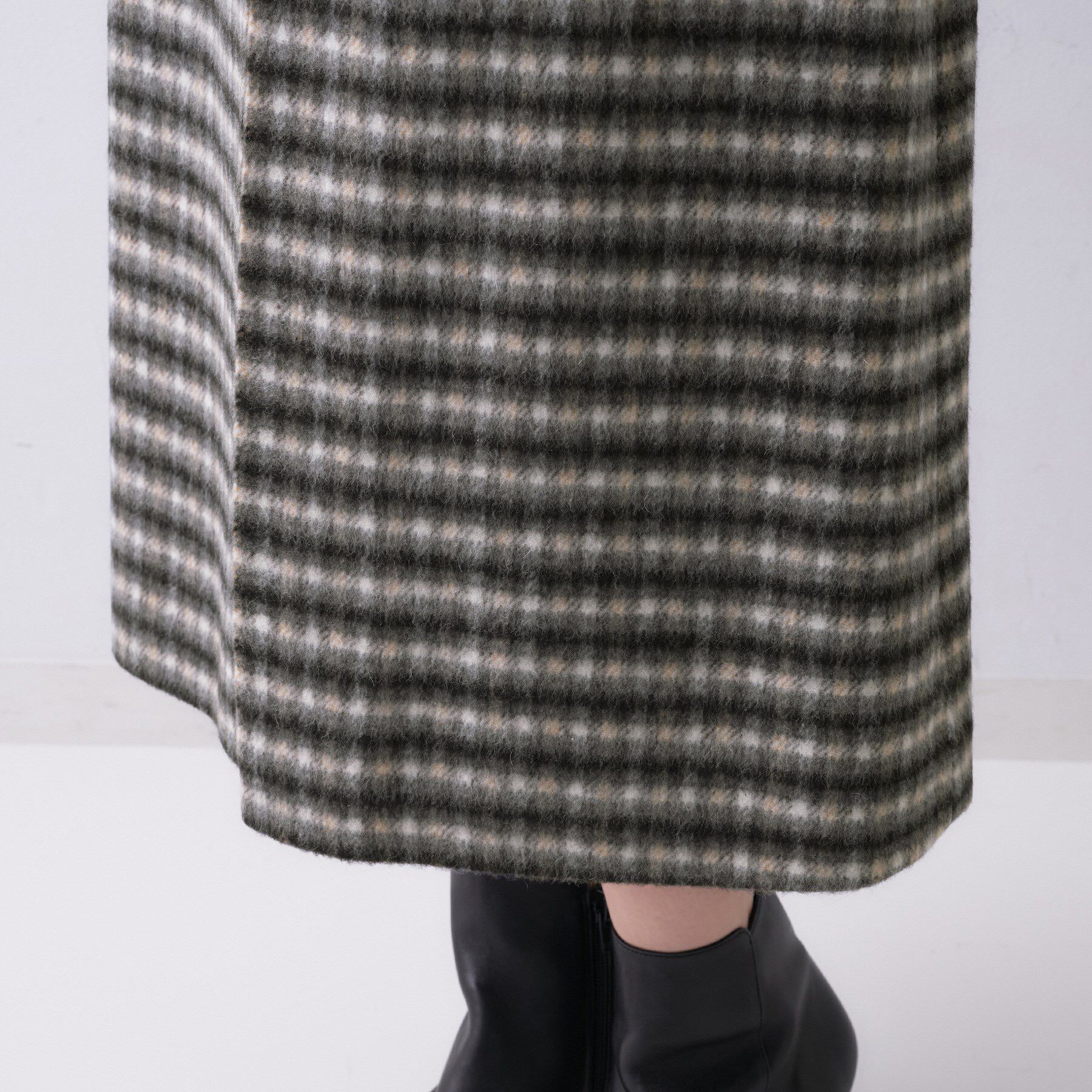 UNTITLED「【ふんわり/タイト見え】シャギーチェックスカート」|スカート|