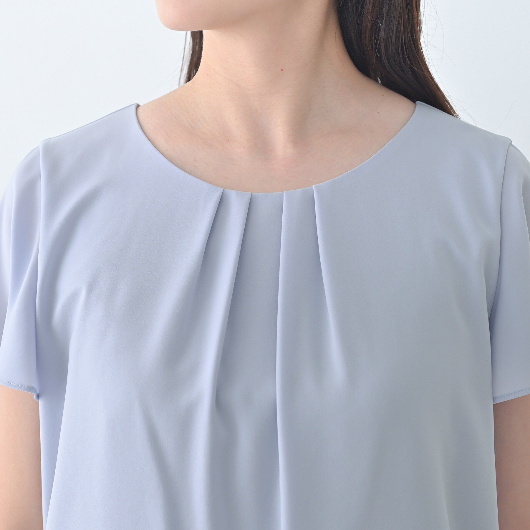 UNTITLED「パウダリータックブラウス」|シャツ・ブラウス|