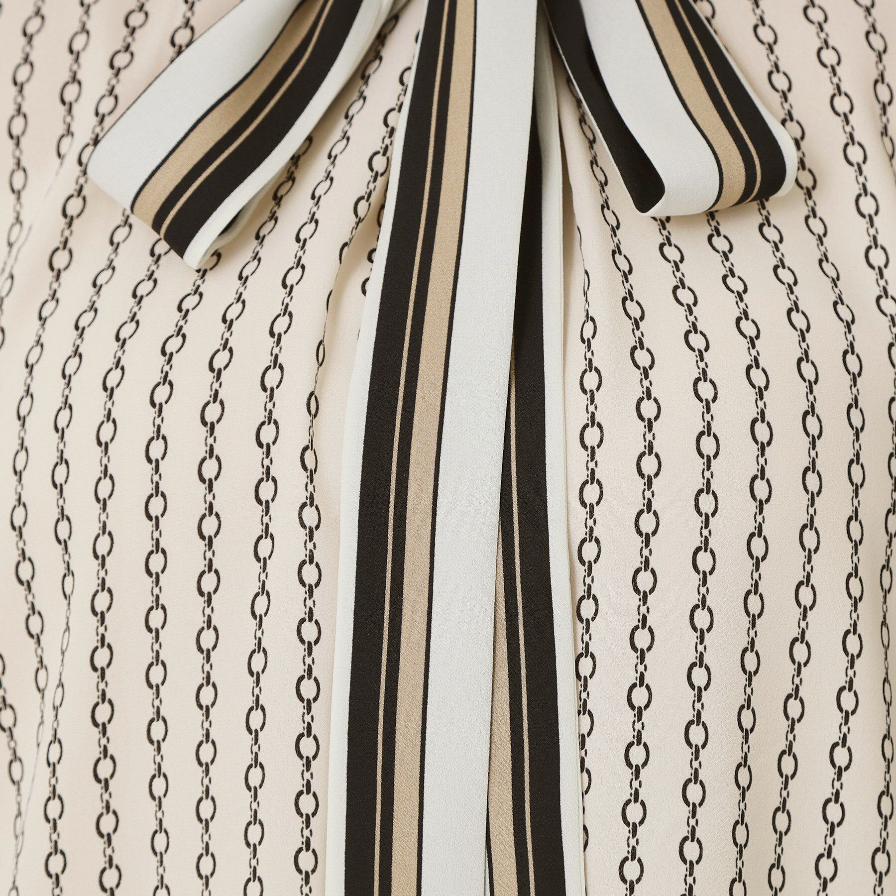 COUP DE CHANCE「【手洗い可／日本製】チェーン柄ブラウス」|シャツ・ブラウス|