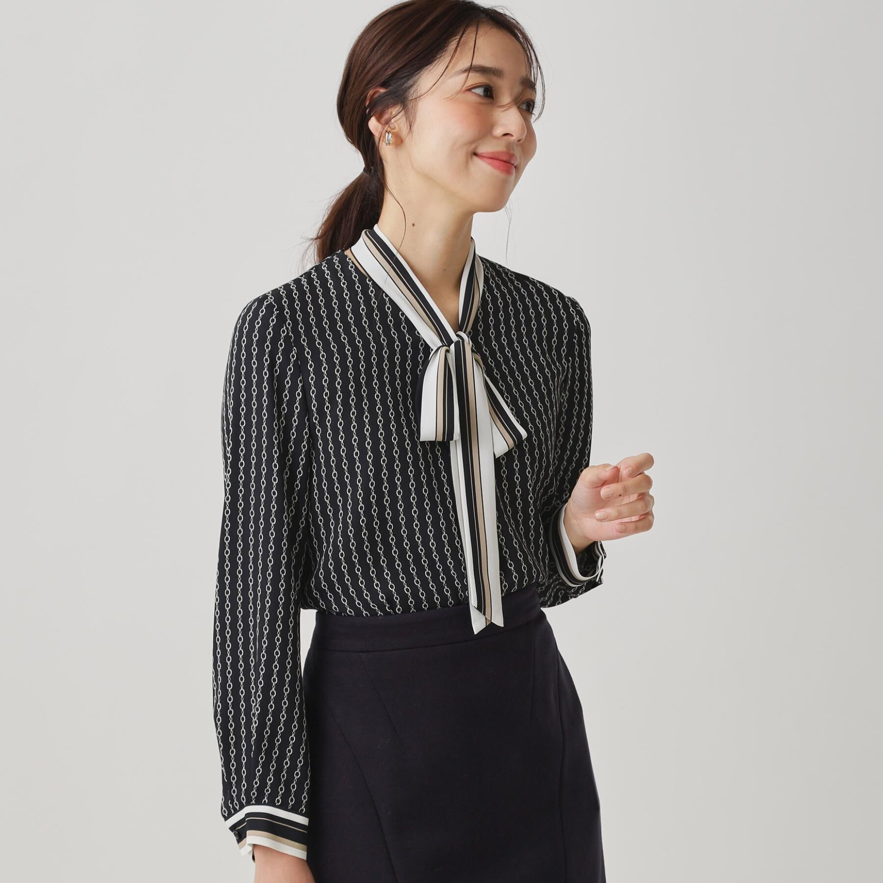 COUP DE CHANCE「【手洗い可／日本製】チェーン柄ブラウス」|シャツ・ブラウス|