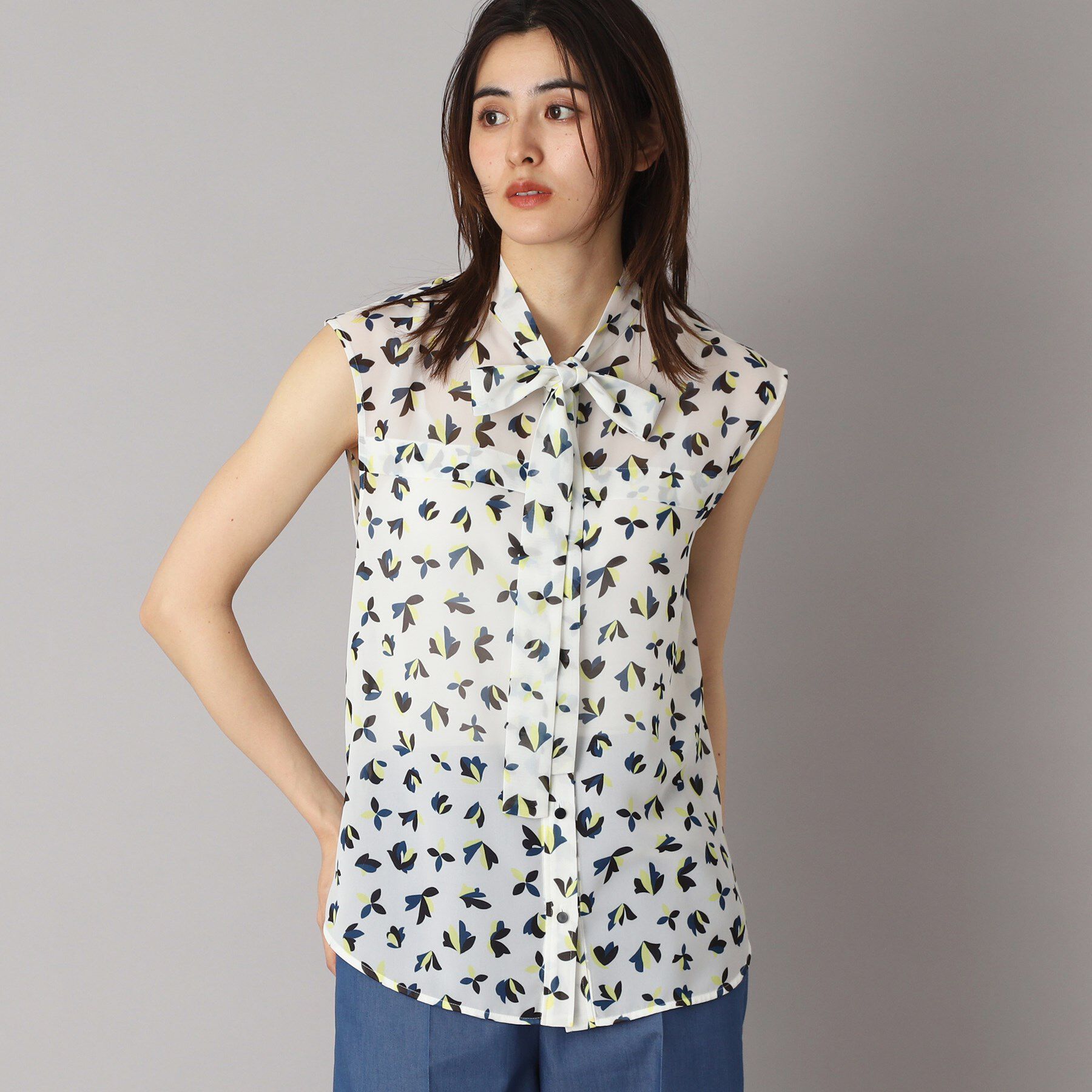 DRESSTERIOR「【洗える/きれいめ】シアーリーフプリントボウタイブラウス」|シャツ・ブラウス|