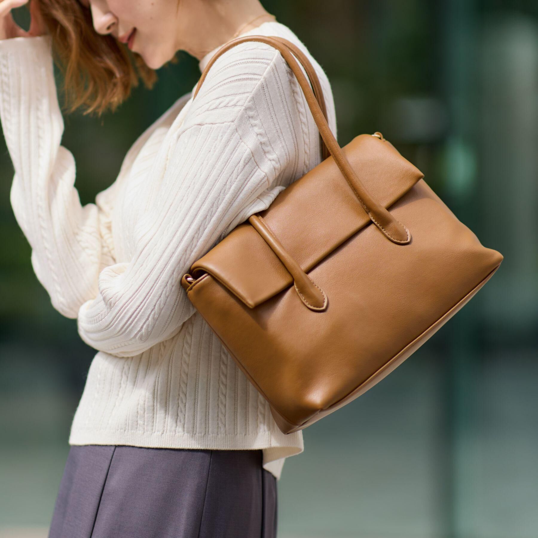 grove「フラップ2WAYトート」|トートバッグ|キャメル(041)