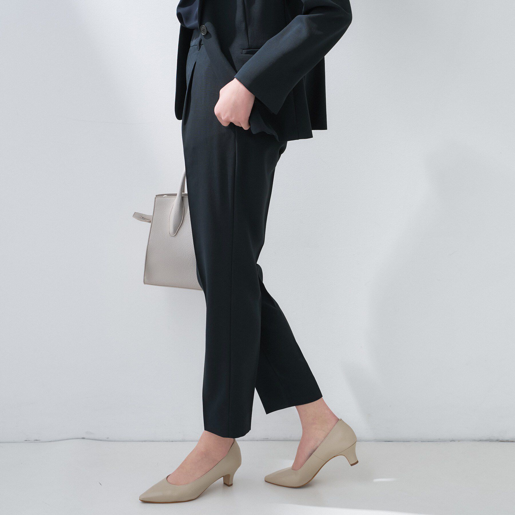 INDIVI「【定番スーツ／UVケア／洗える】ウール調タックテーパードパンツ」|スーツ|