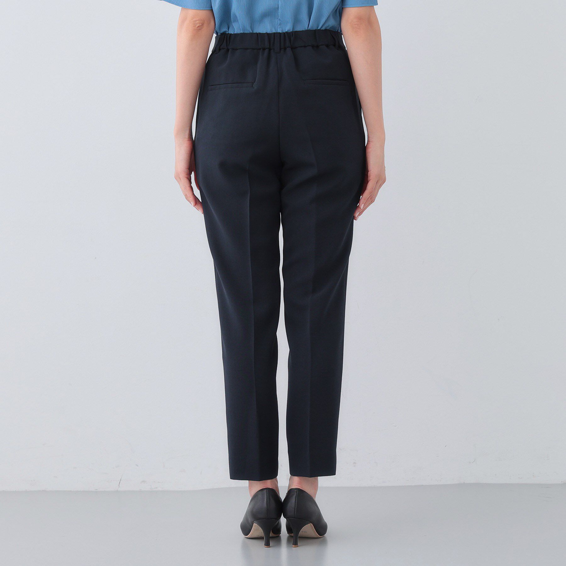 INDIVI「【定番スーツ／UVケア／洗える】ウール調タックテーパードパンツ」|スーツ|