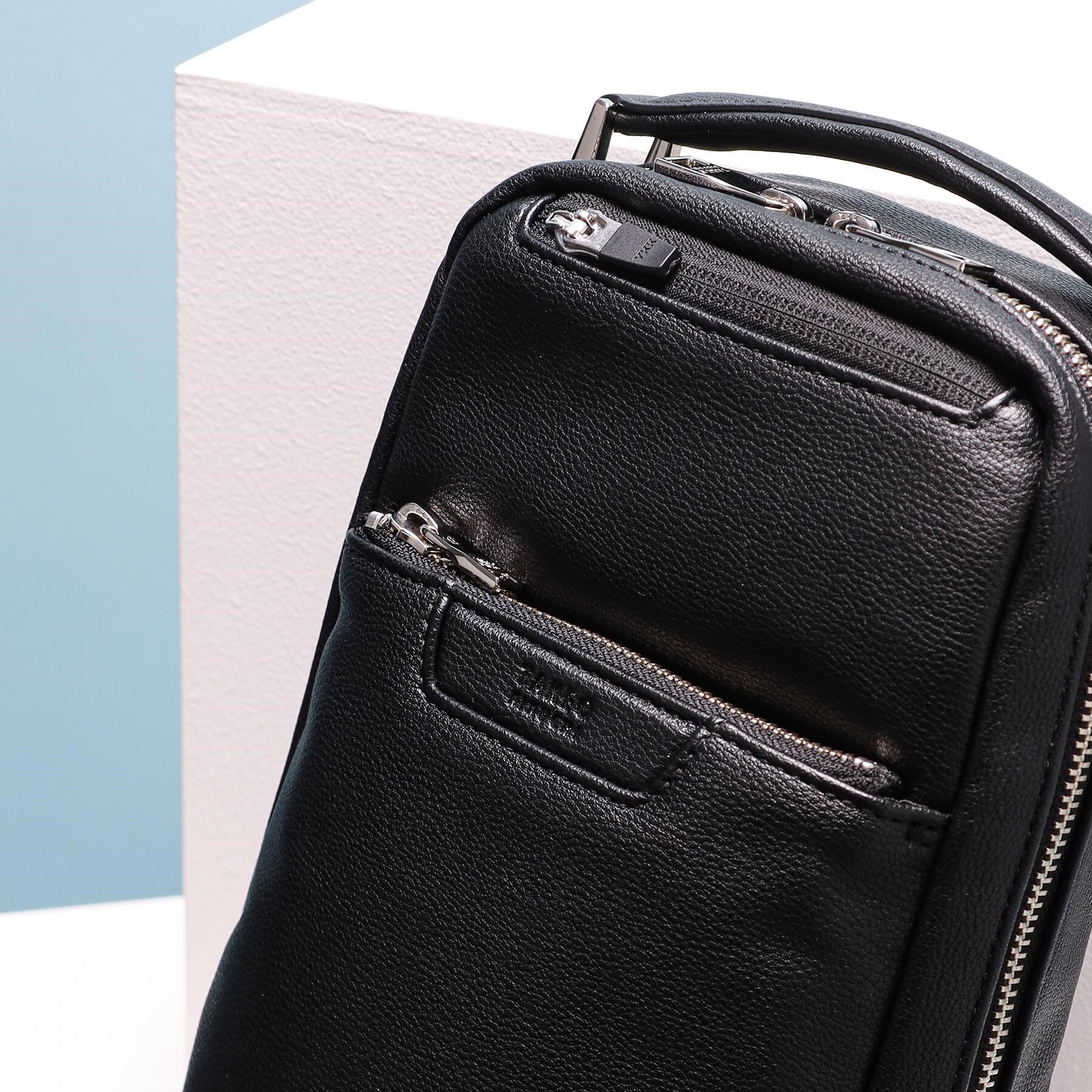 TAKEO KIKUCHI「薄マチ スマート 大人　ワンショルダーバッグ」|ショルダー・メッセンジャー|