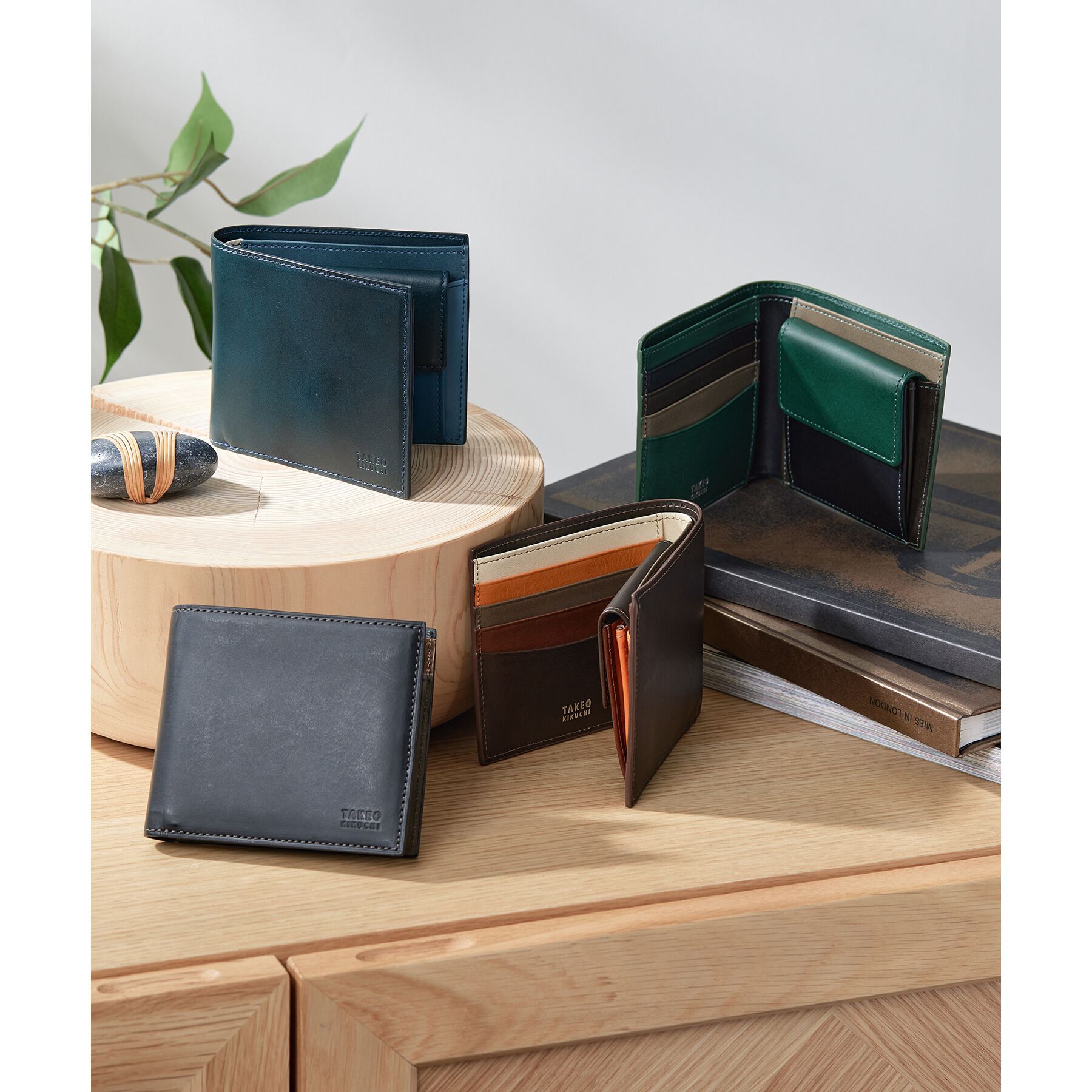 TAKEO KIKUCHI「アンティーク調レザー 2つ折り財布」|財布|