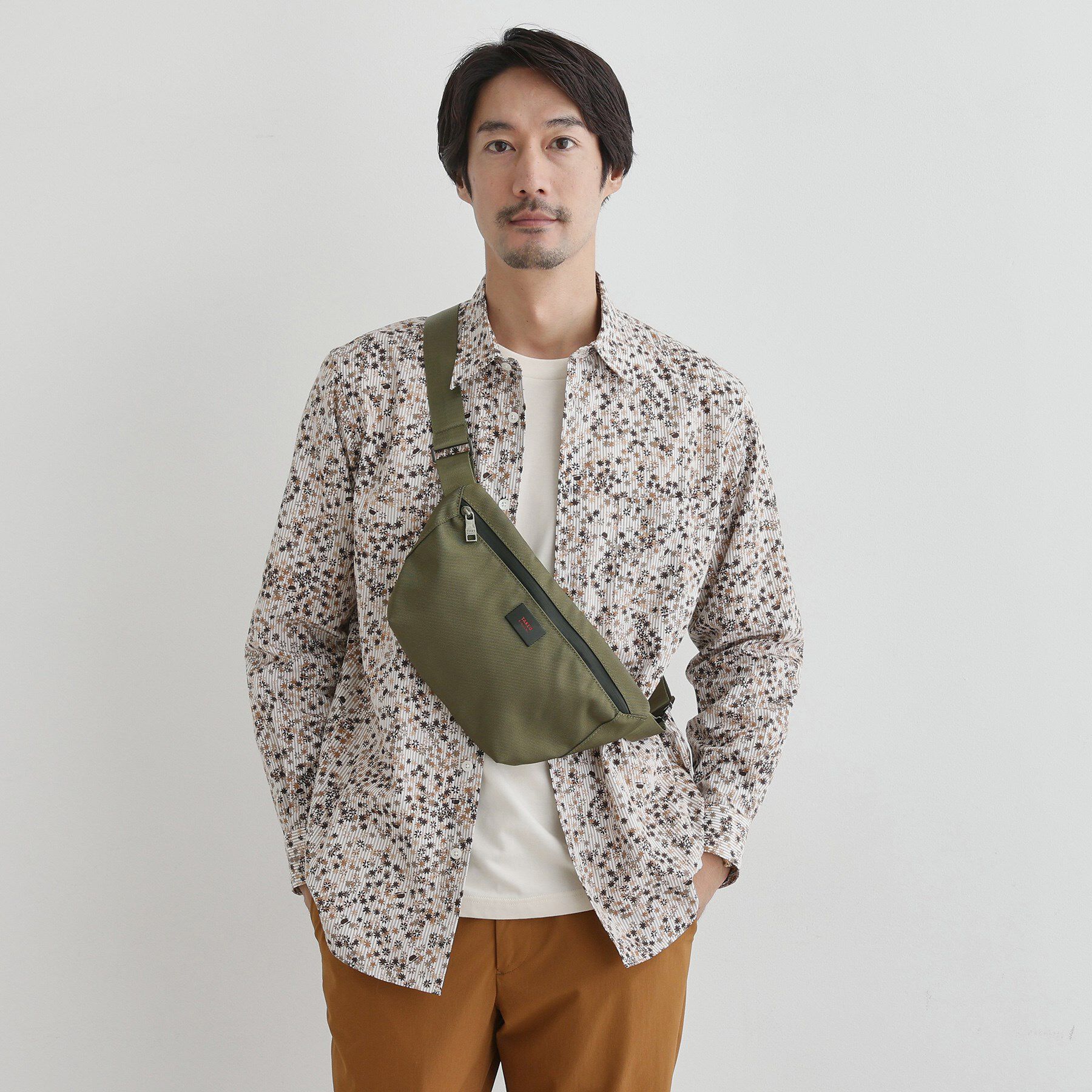 TAKEO KIKUCHI「RedNameスリングショルダーバッグ」|ショルダー・メッセンジャー|