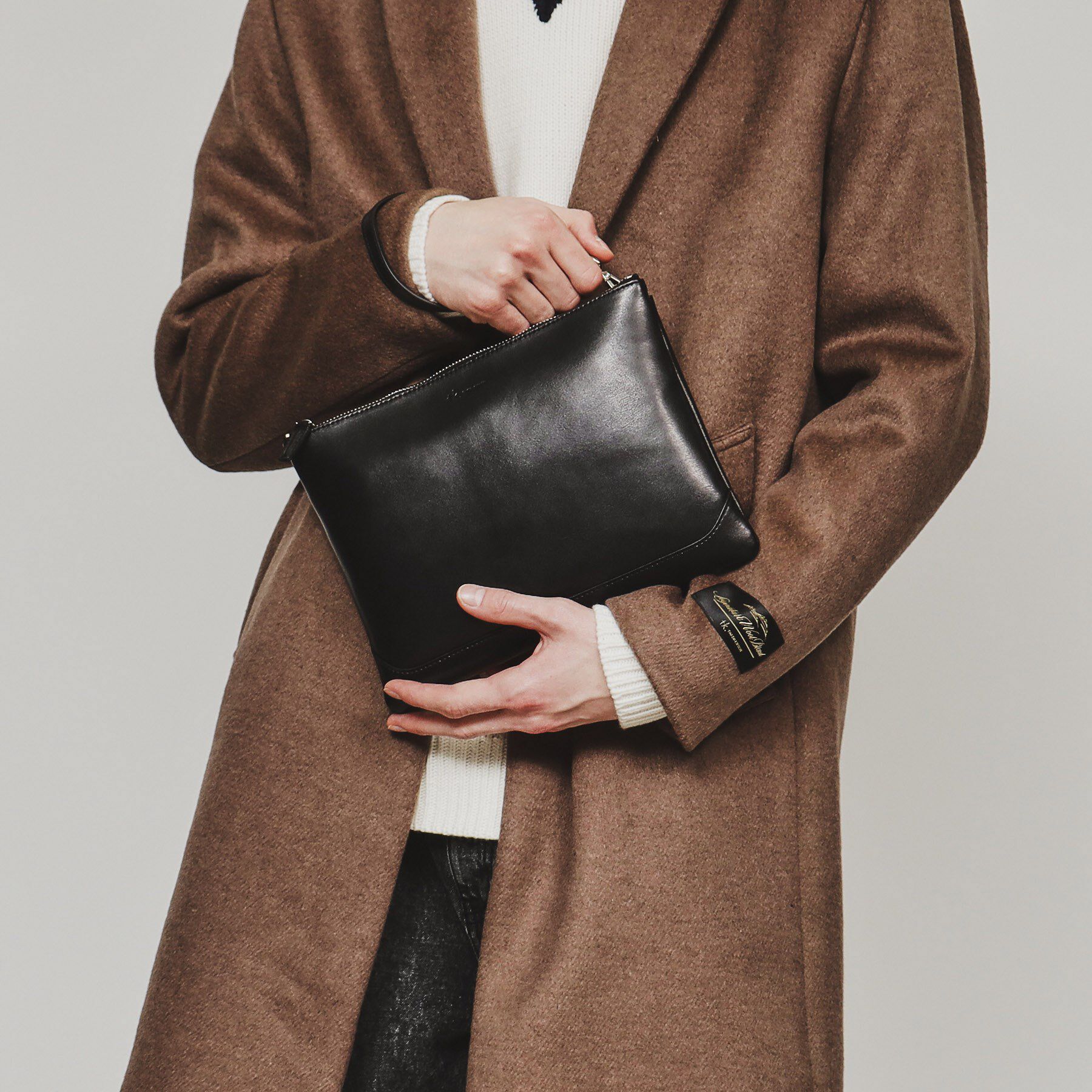 tk.TAKEO KIKUCHI「Refined Leather サコッシュ」|ショルダー・メッセンジャー|ブラック(019)