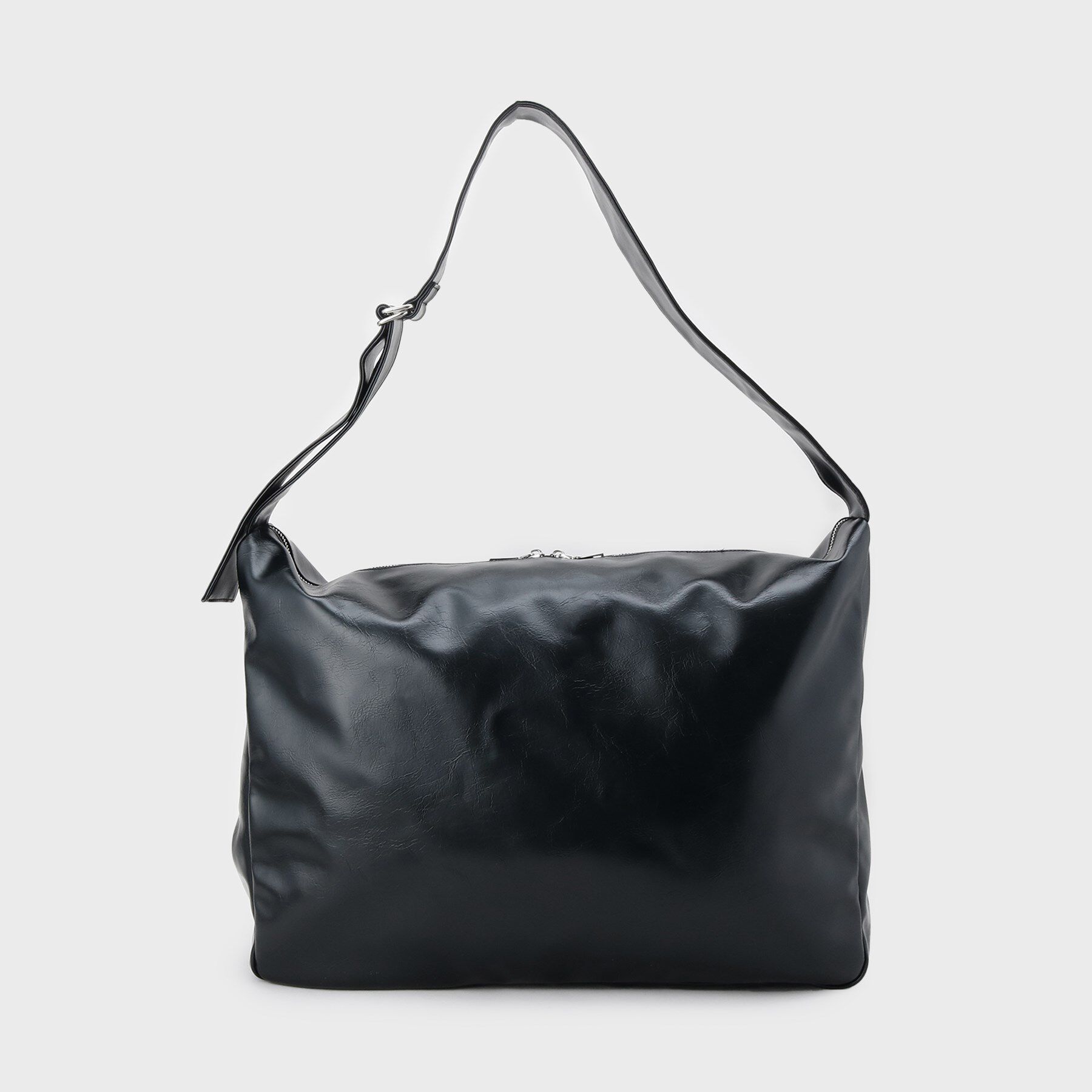 tk.TAKEO KIKUCHI「ルーズビッグショルダーバッグ／たすき掛け／ビッグ／A4サイズ収納可能」|ショルダー・メッセンジャー|ブラック(919)