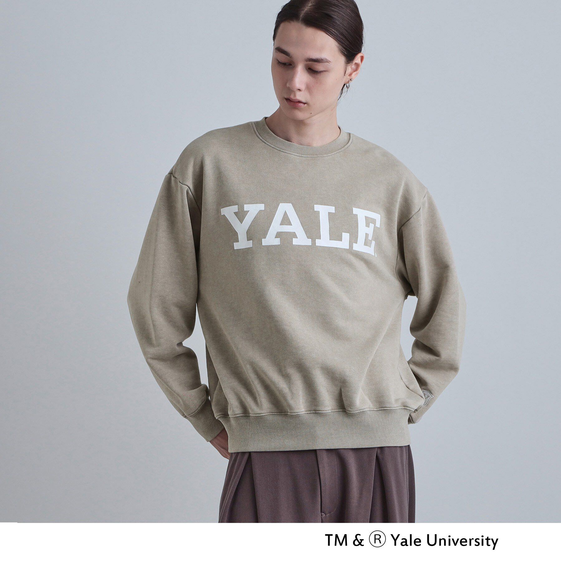 tk.TAKEO KIKUCHI「YALEロゴスウェット」|パーカー|トープ(054)