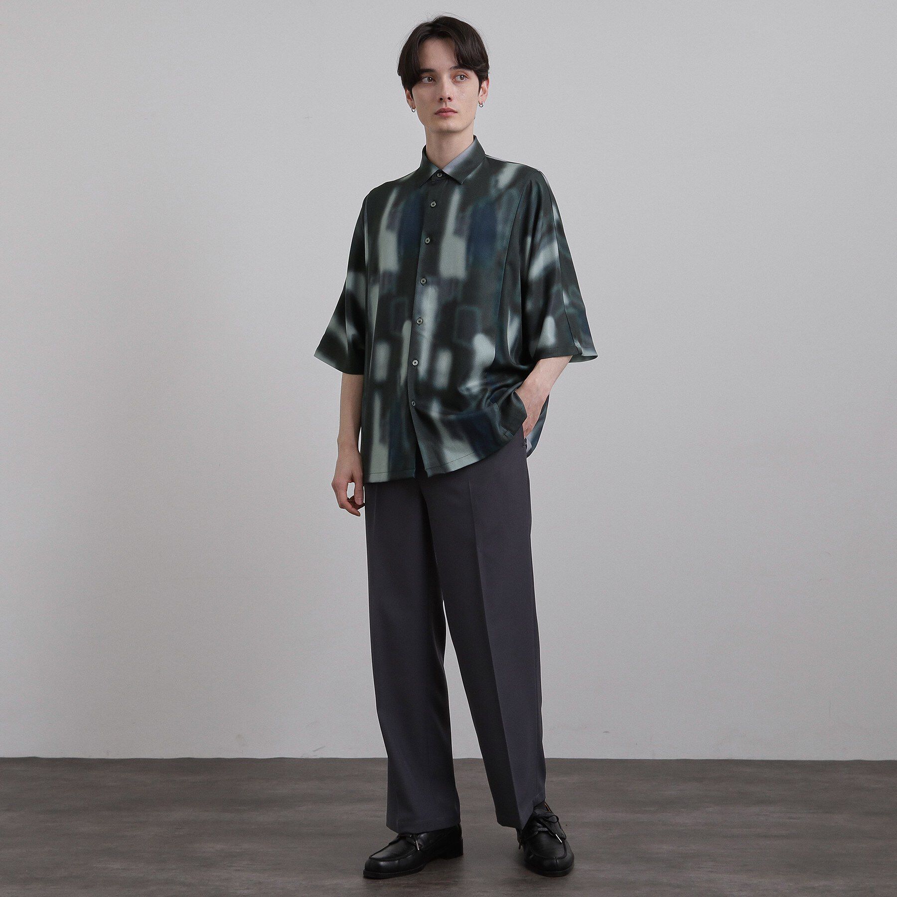 tk.TAKEO KIKUCHI「アブストラクトドルマンシャツ」|シャツ・ブラウス|