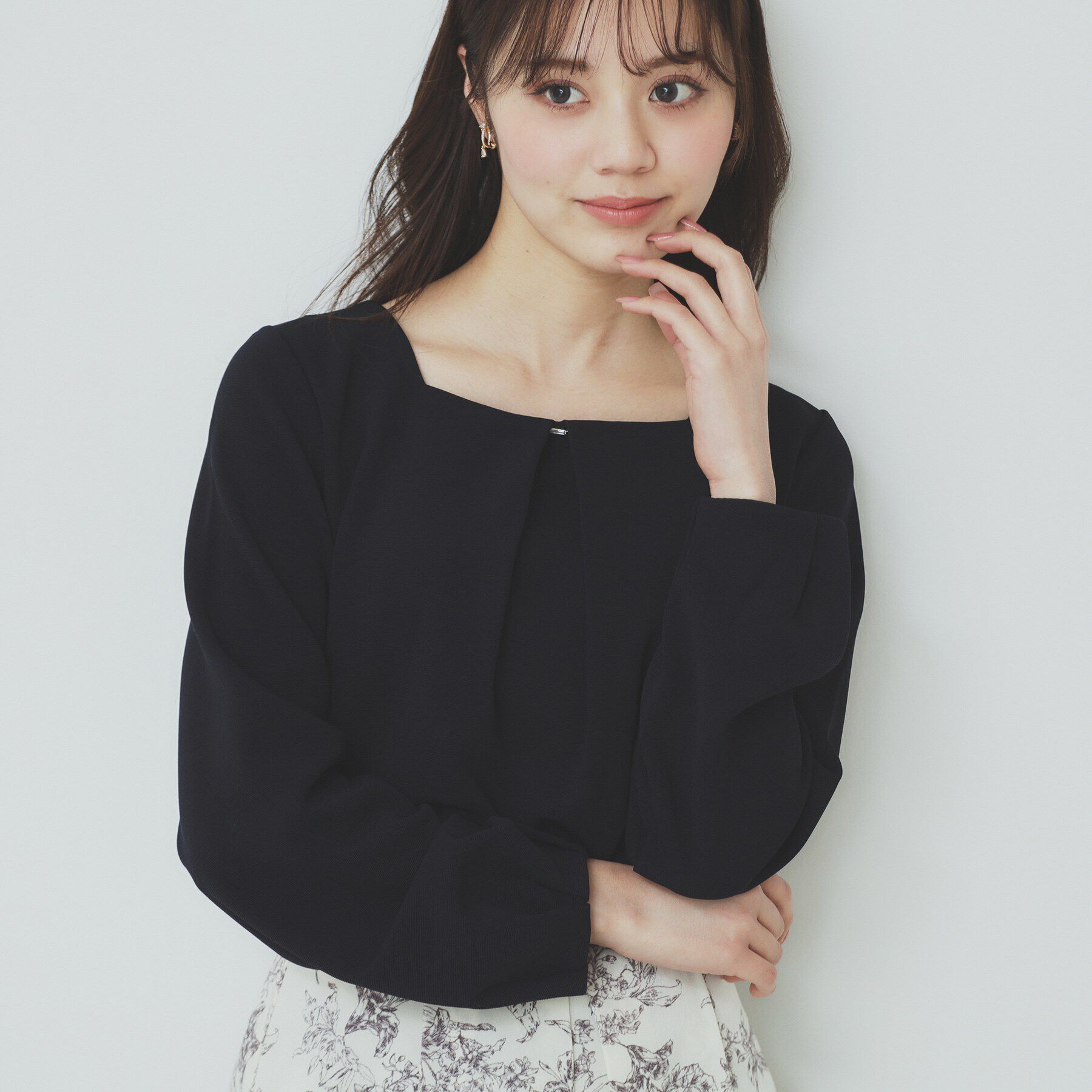 index「キーネックタックデザイントップス【洗濯機洗い可】」|Tシャツ・カットソー|ネイビー(094)