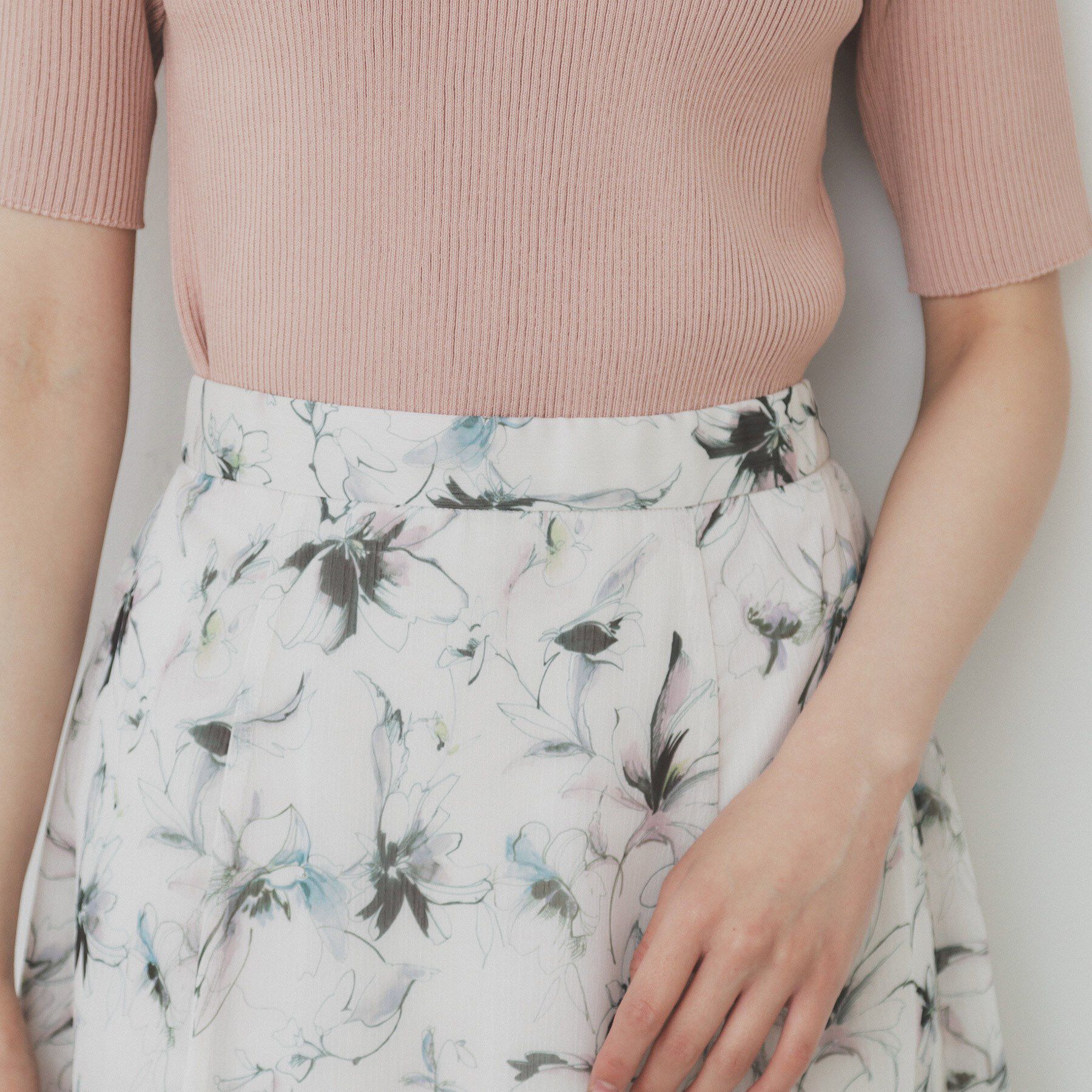 index「シアーフラワーフレアスカート【洗濯機洗い可】」|スカート|