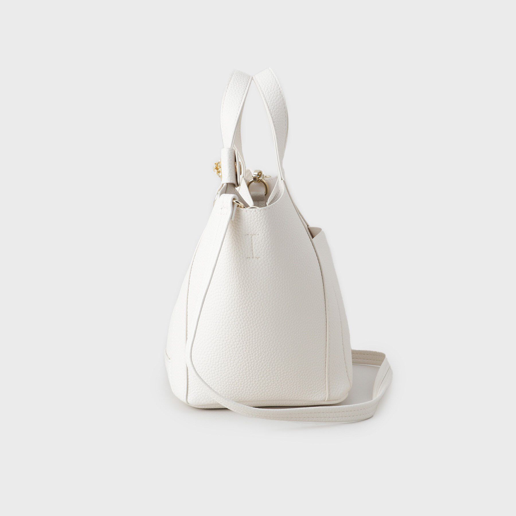 index「【2WAY】フラワーパーツ付き合皮ミドルトートバッグ」|トートバッグ|