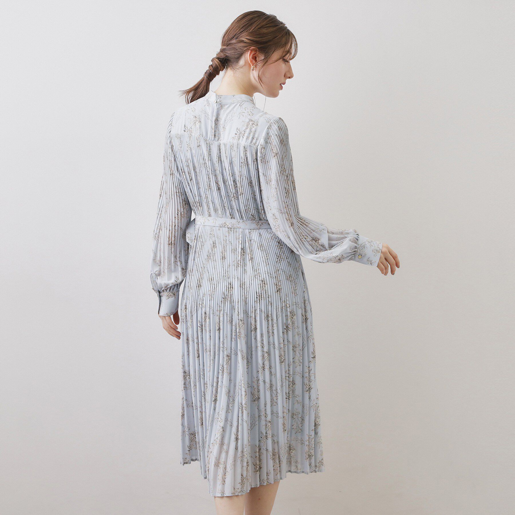 index「ベルト付きプリーツフレアワンピース【洗濯機OK/イージーアイロン/防シワ】《5col》」|ワンピース|