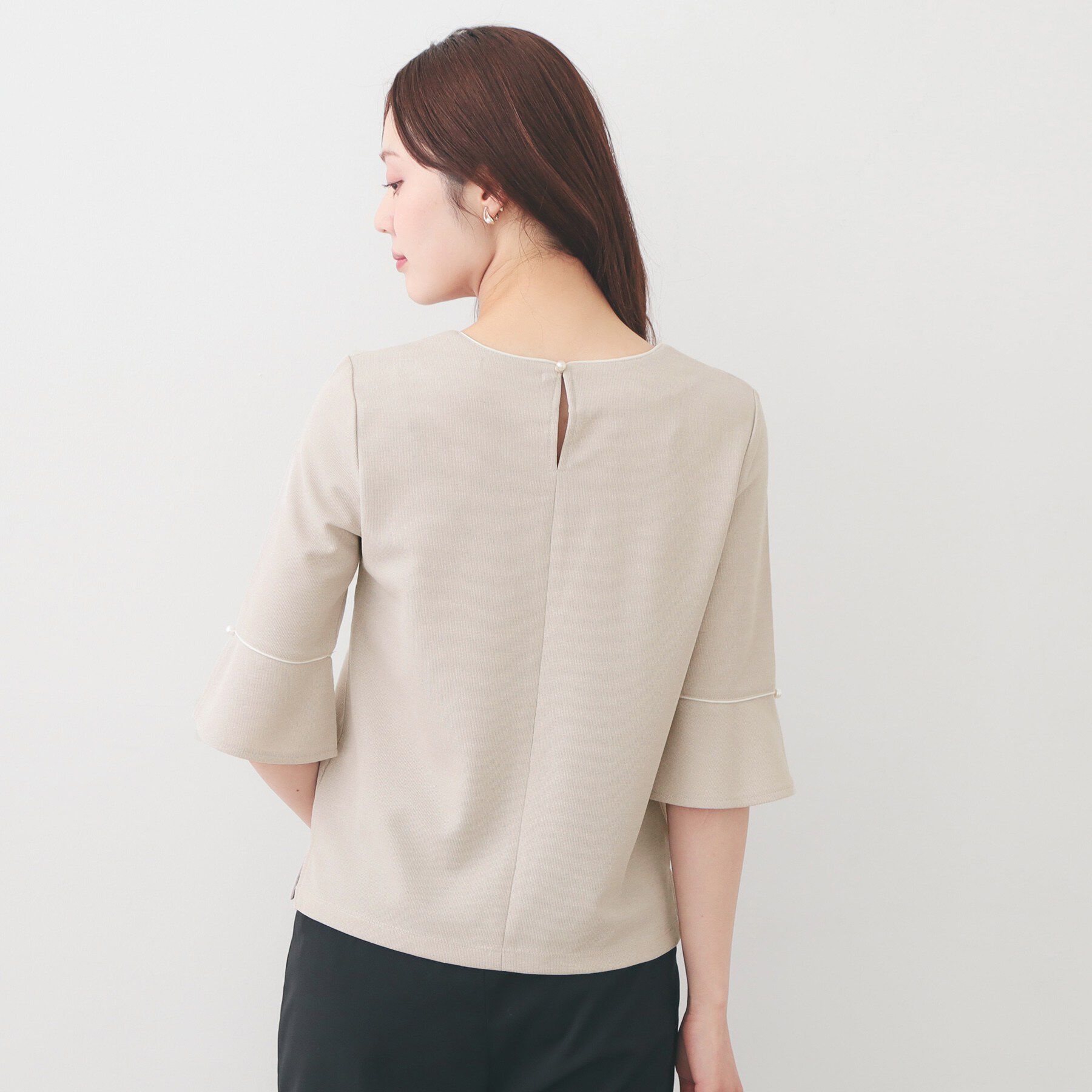 index「フレアスリーブバイカラートップス【洗濯機OK/接触冷感/UVケア】」|Tシャツ・カットソー|