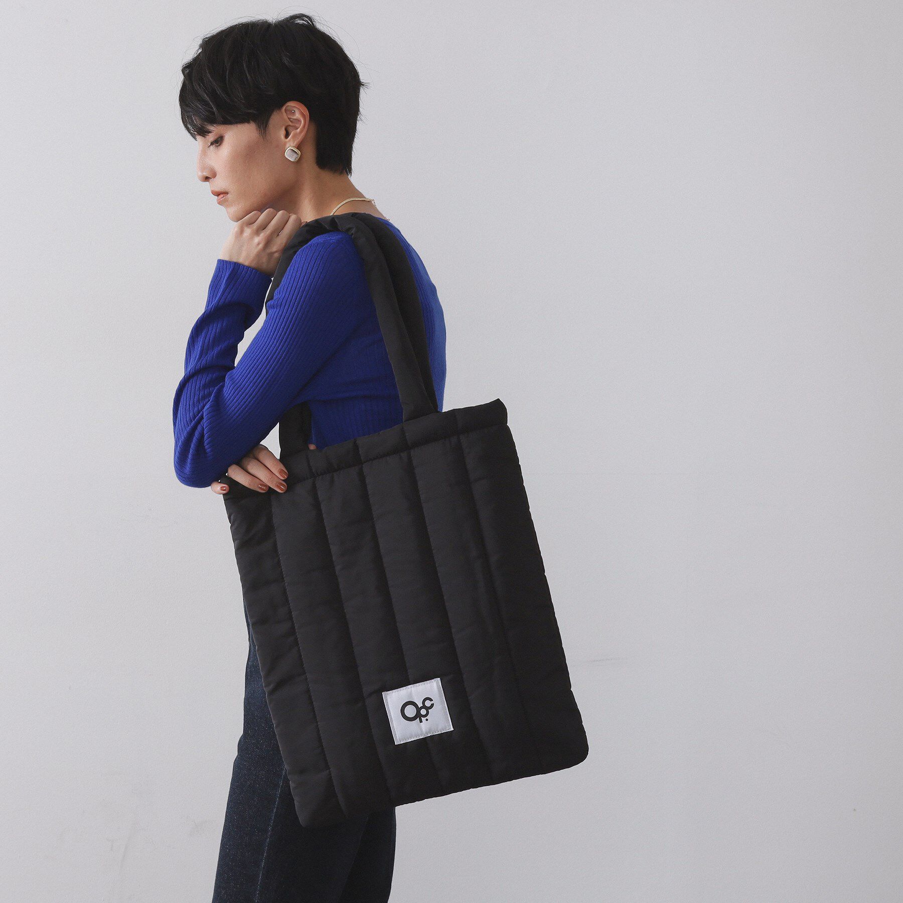 OPAQUE.CLIP「【軽量／カラビナチャーム付き／A4サイズ対応】ストライプキルトパフィートートバッグ」|トートバッグ|