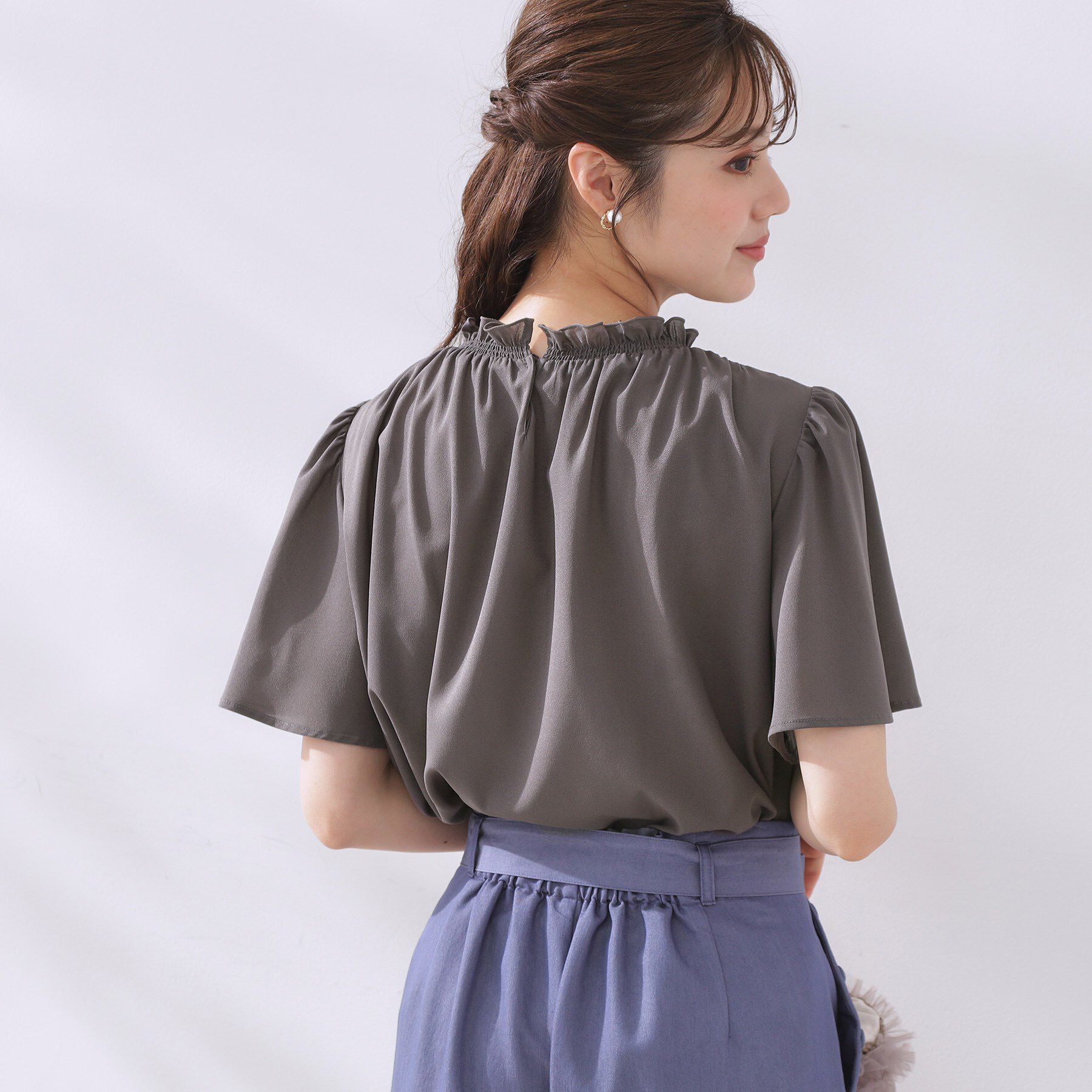 Couture broach「【二の腕カバー・通勤】シャーリングシアーブラウス」|シャツ・ブラウス|