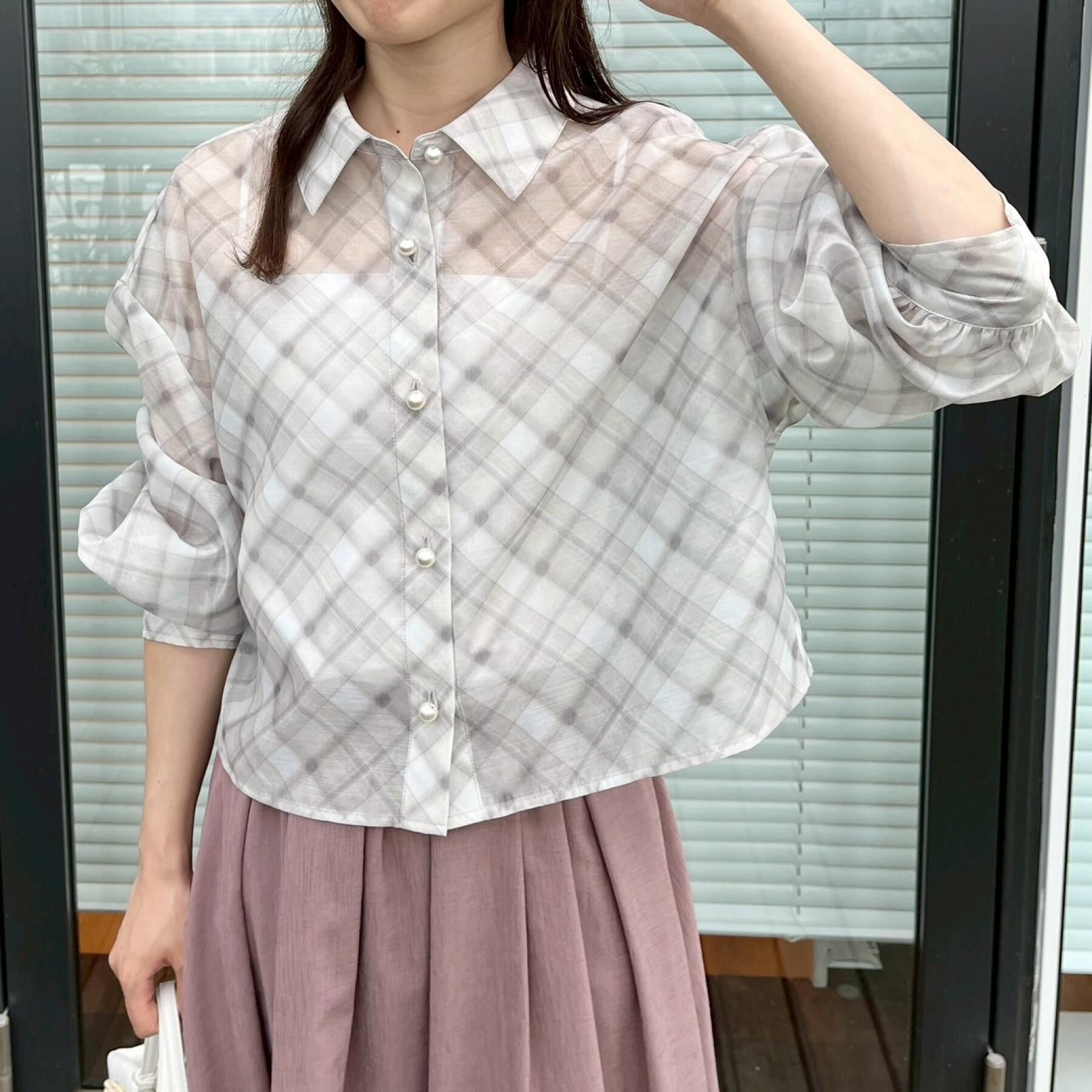 Couture broach「【洗える・秋まで使える】パール調ボタンシアーシャツ」|シャツ・ブラウス|